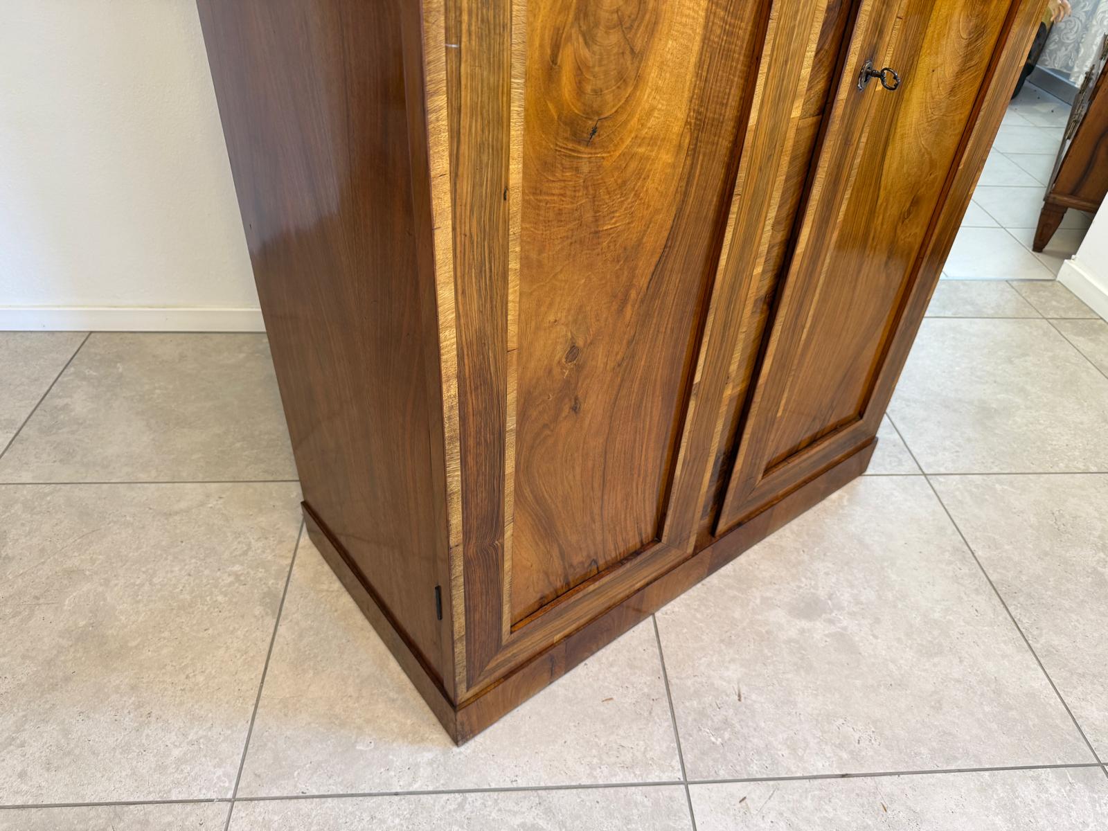 restaurierte Biedermeier Halbschrank Vertiko Schrank G2000