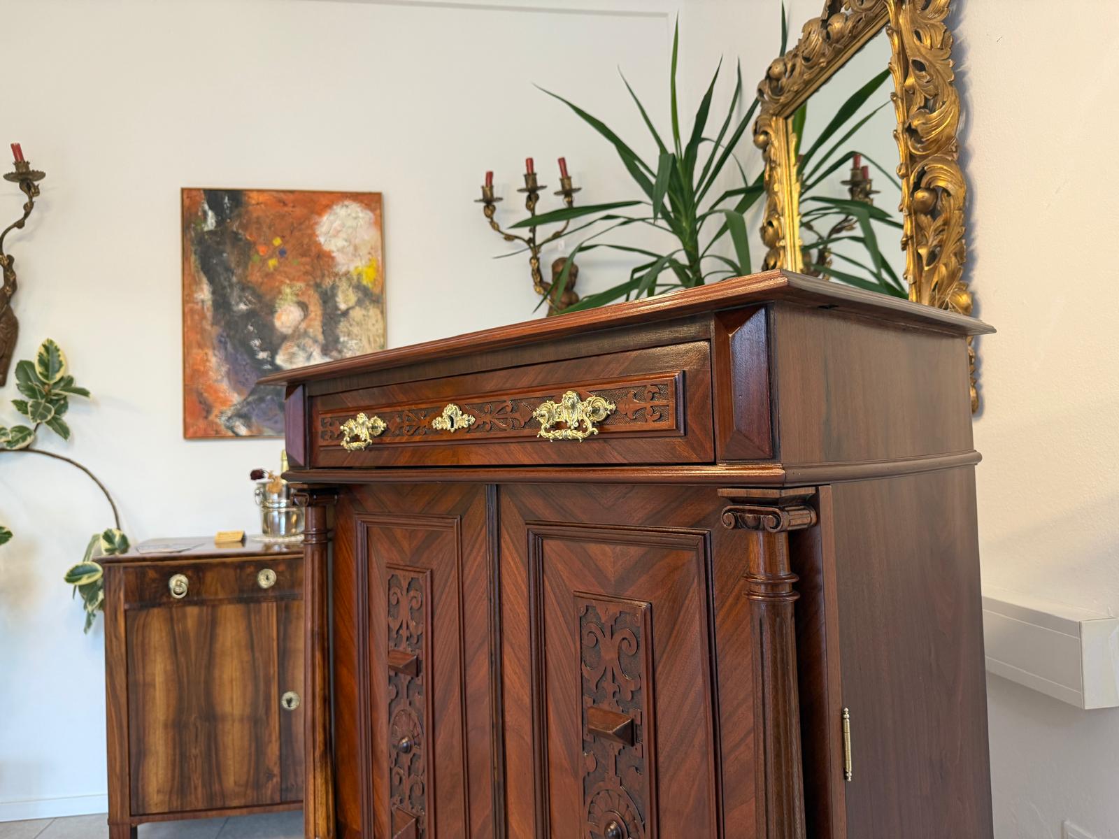 Restaurierte Gründerzeit Anrichte Vertiko Halbschrank Säulenanrichte G2083