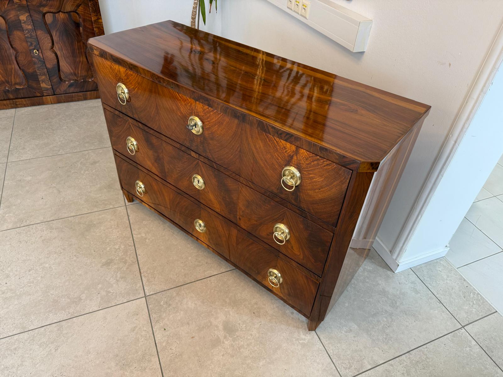 Biedermeier Kommode 3 Ladenkommode Nussholz Antiquität D2480