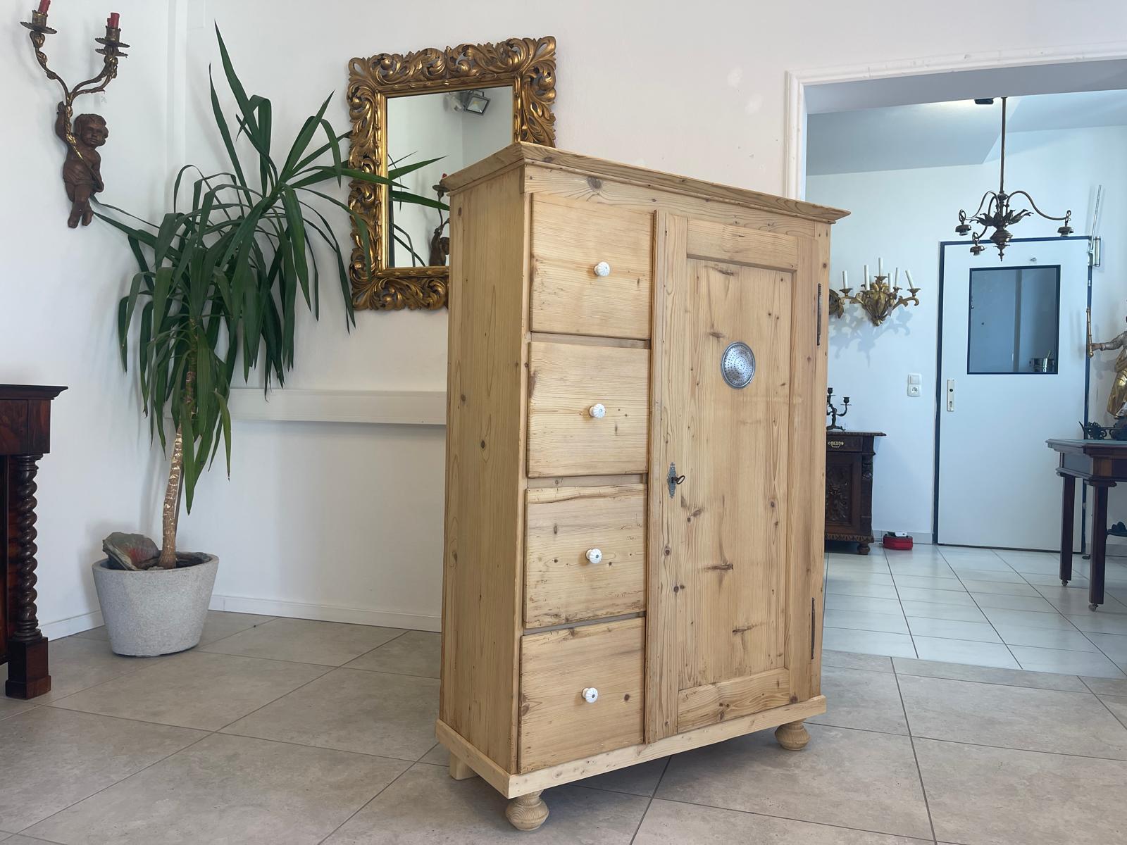 894e3871-436f-4fbd-8844-19bdf25c81bb Biedermeier Brotschrank Almerschrank Speiskasten A4968