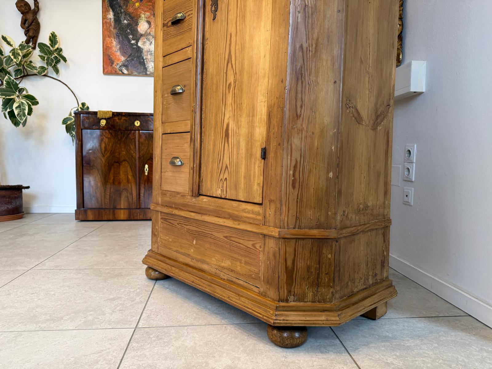 Barocker Brotschrank Almerschrank Vorratsschrank Bauernkasten Antik D1112