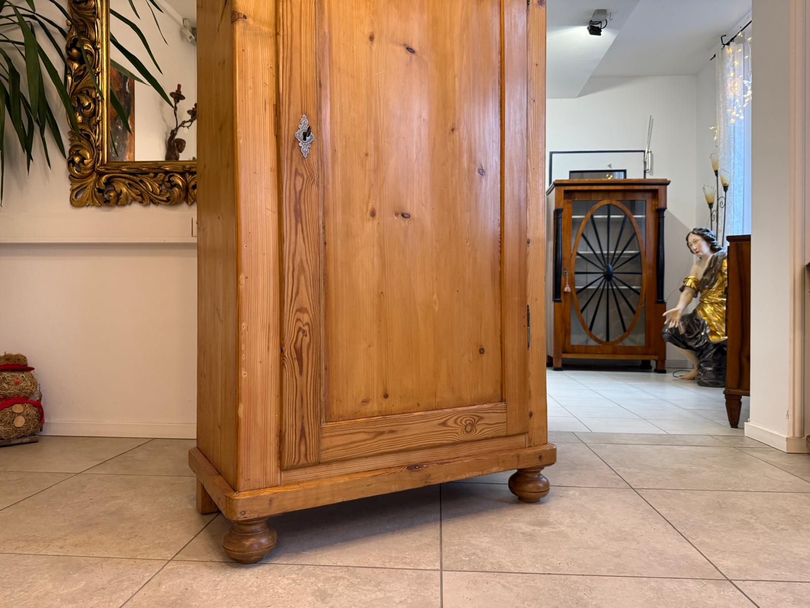 Restaurierter 1 türiger Bauernschrank Biedermeier Naturholzschrank G2255