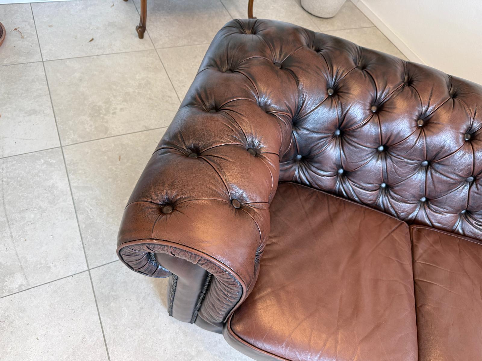 Chesterfield 3er Clubsofa Diwan Couch Antik Braun Kultstück G1832