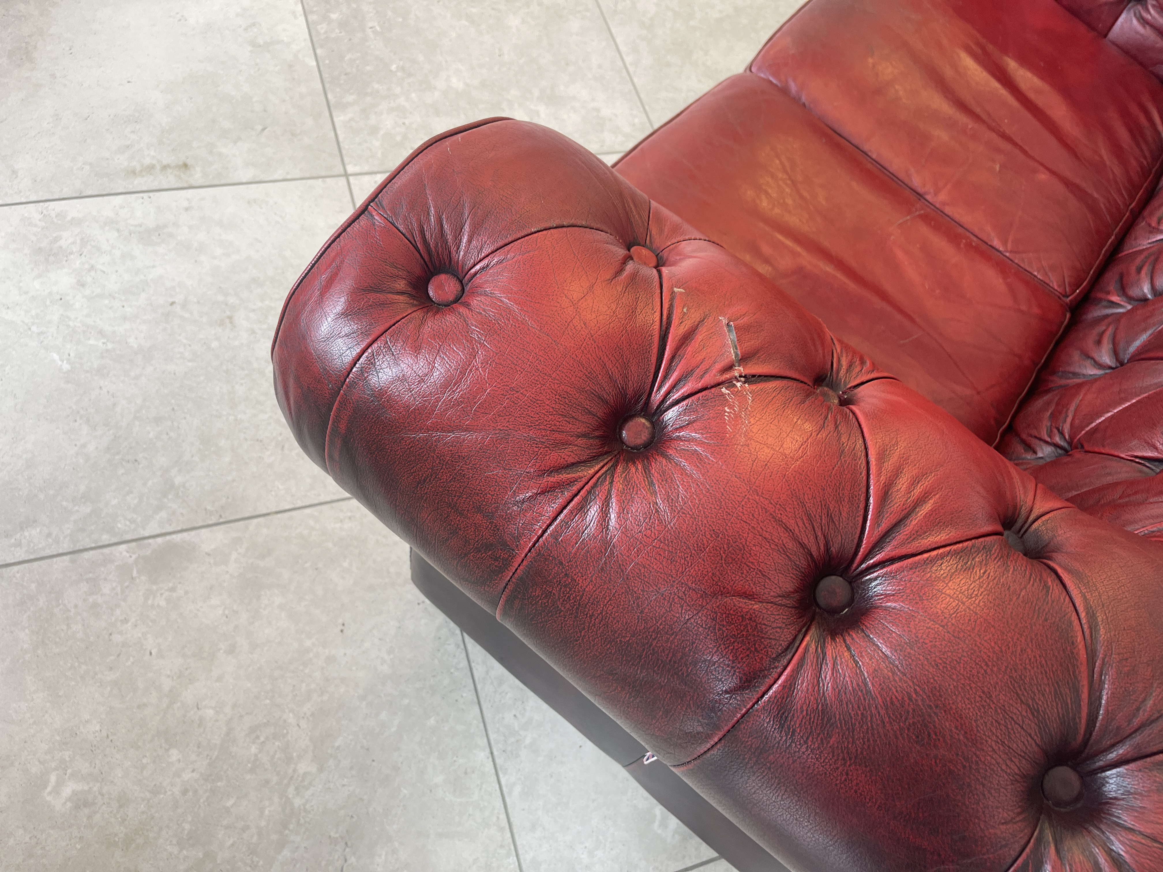 IMG_1743XRhSdXoHlD1xm Cult Chesterfield 3er Sofa Couch Clubsofa A4556