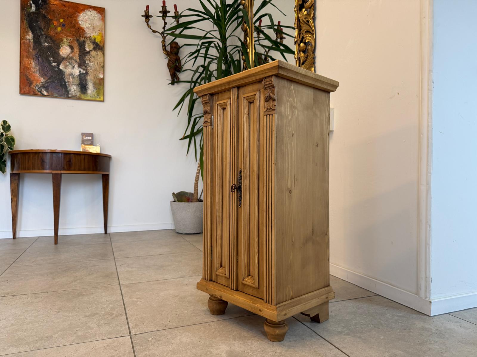 Bäuerliche Anrichte Kommode Laden Kasterl Antik Weichholz G2396