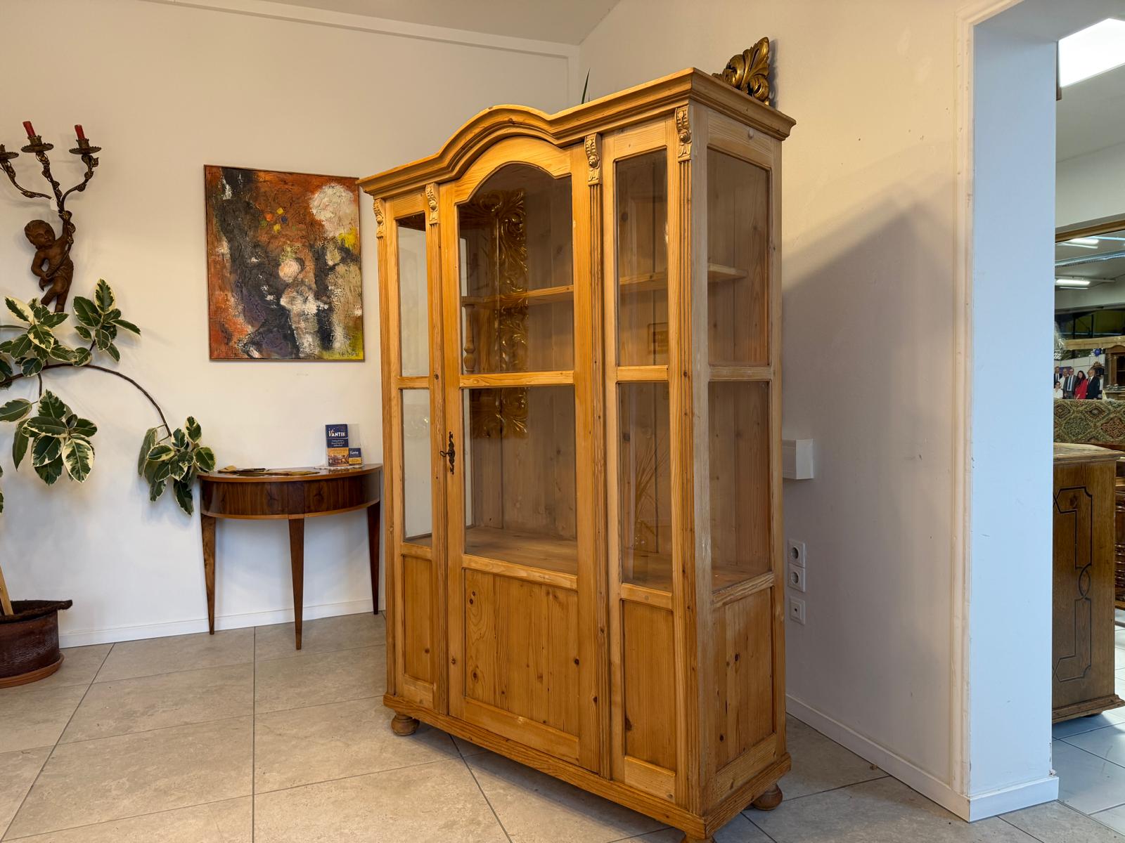 Bäuerliche Vitrine Bauernvitrine Bauernschrank Naturholz Weichholz Antik & Alt D1064