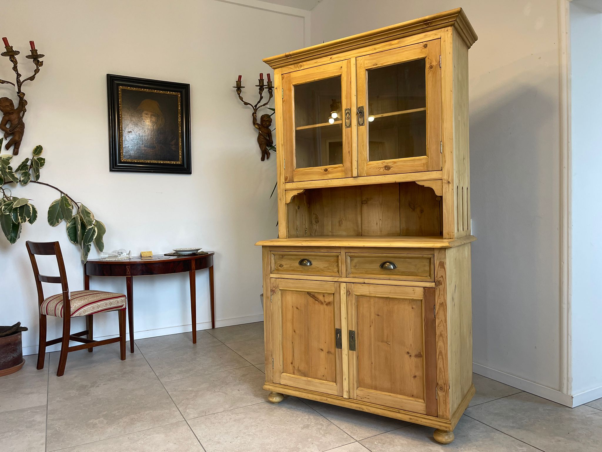 74dd6435-f4a4-44e2-a8c6-d0fb889c8e24-1 Traum Jugendstil Kredenz Vitrine Küchenkredenz Bauernmöbel A5084