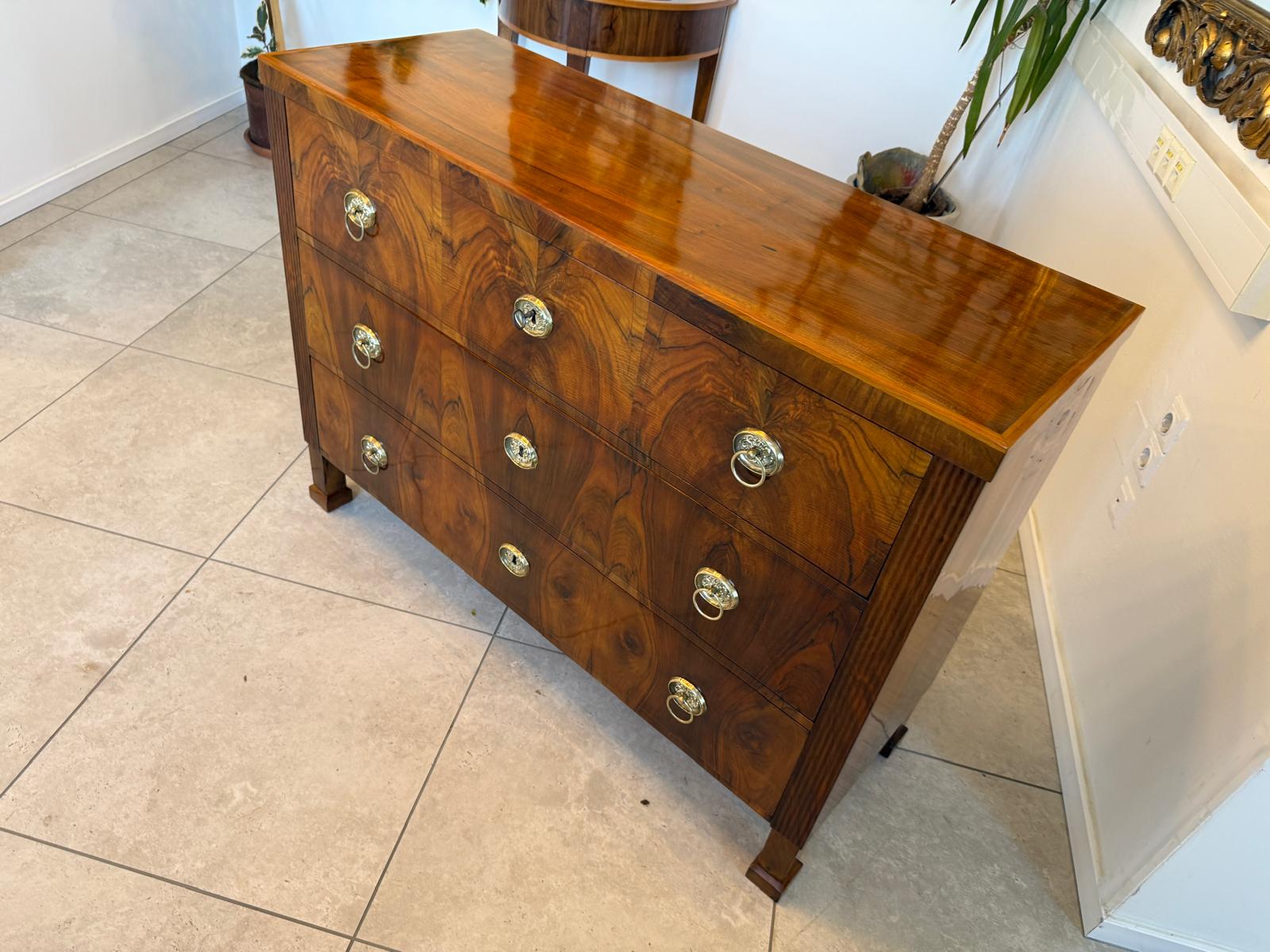 Sale Restaurierte Biedermeier Kommode Nussholz Antiquität 1840 G2161