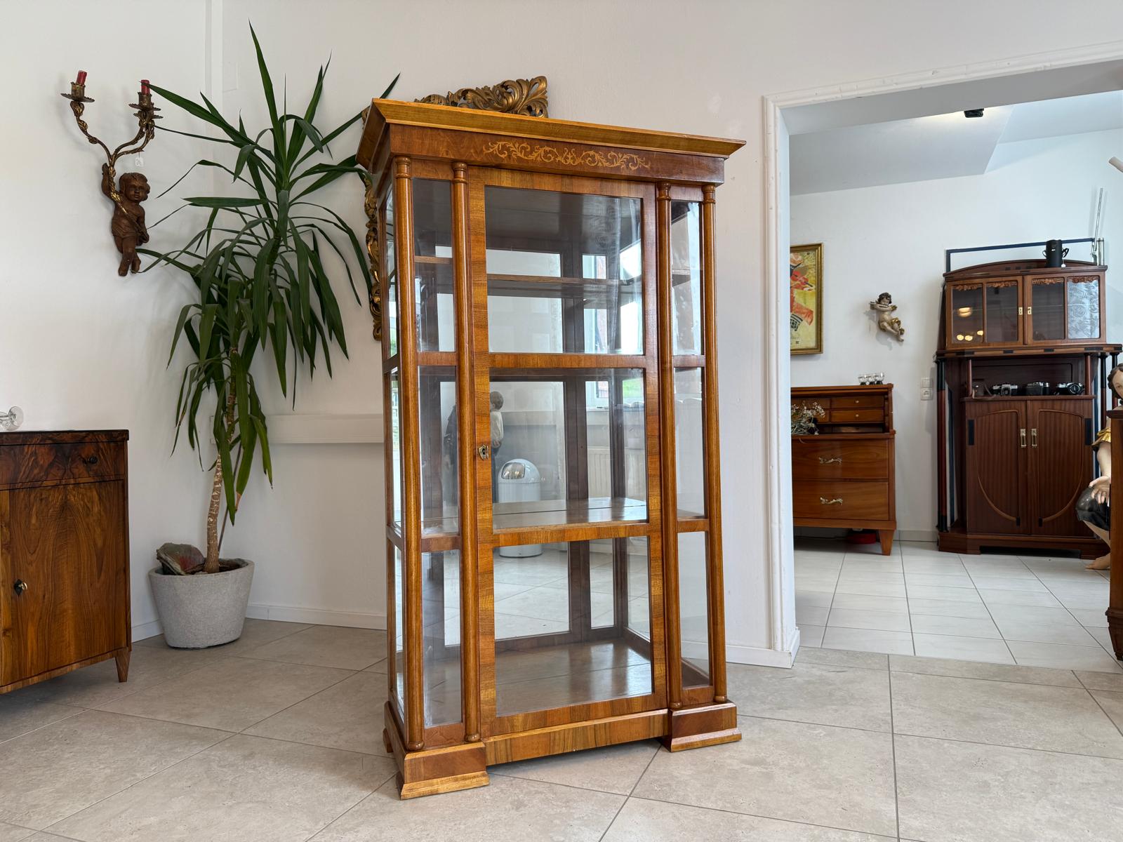 Vitrine im Biedermeier Stil Bücherschrank Glasschrank Edel G1884