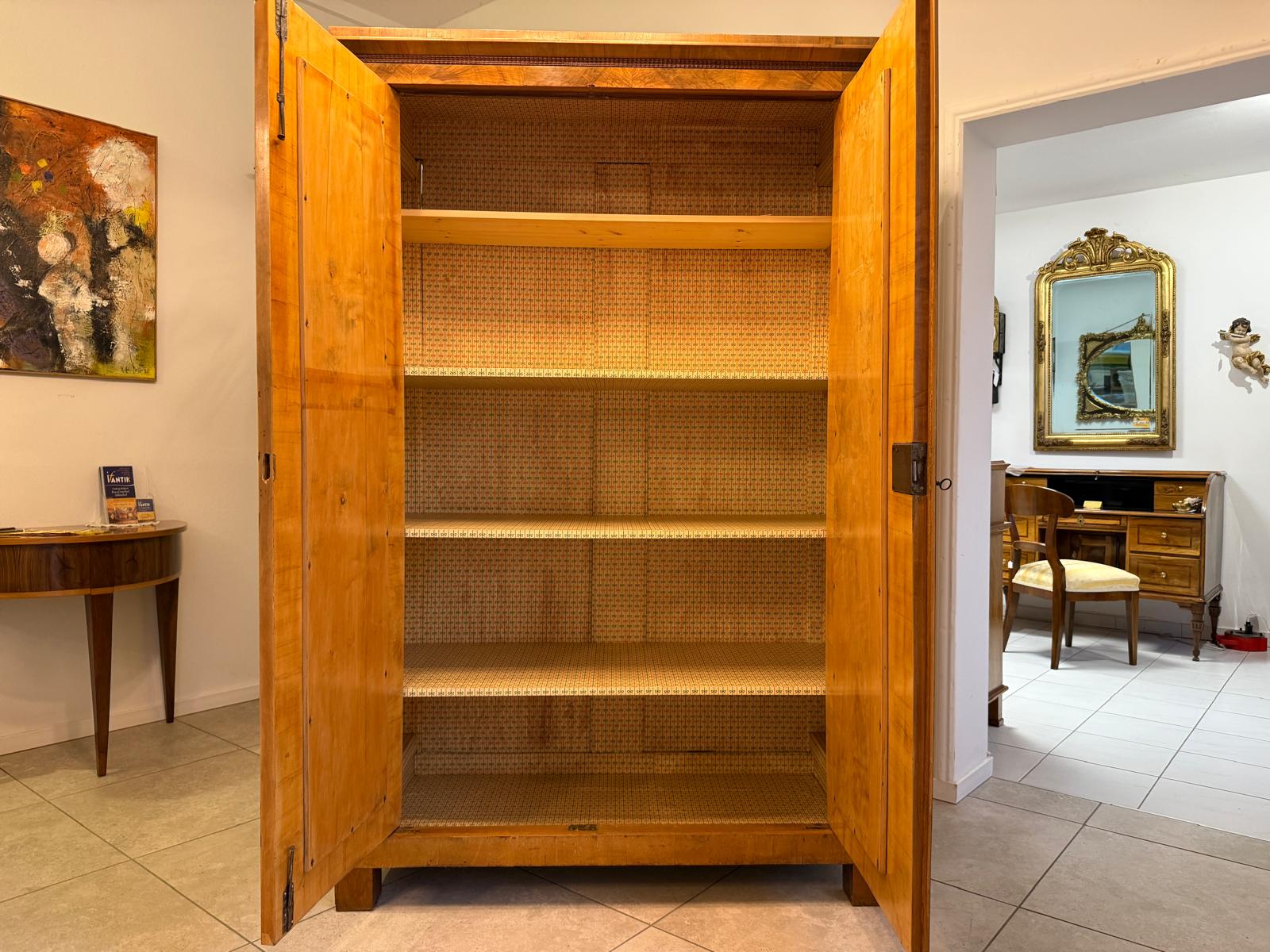 Original Biedermeier Schrank Kleiderkasten Keilschrank G2329