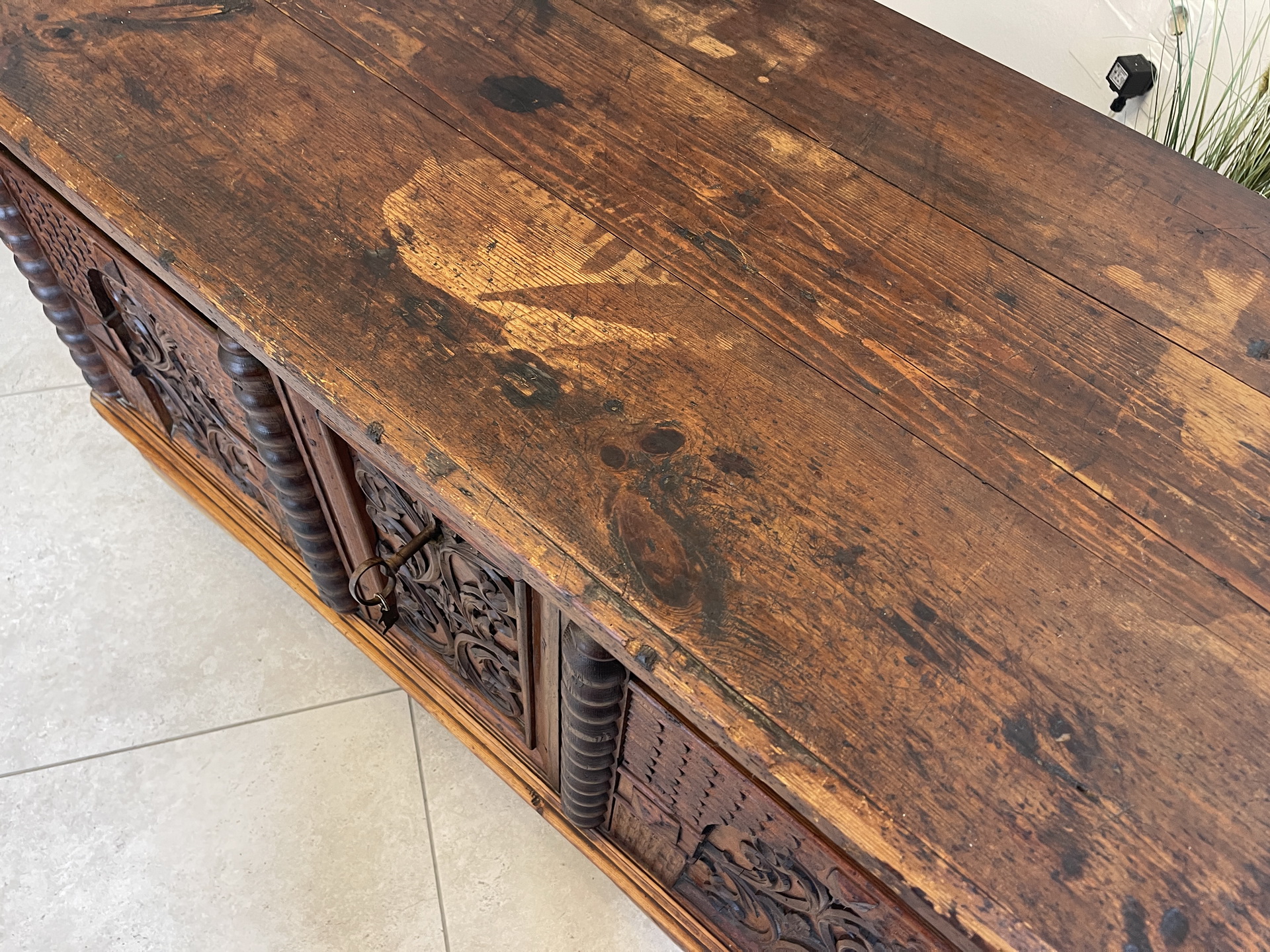 Barock-Biedermeier-111 Originale Barock Truhe Beschnitzt Naturholz A4190