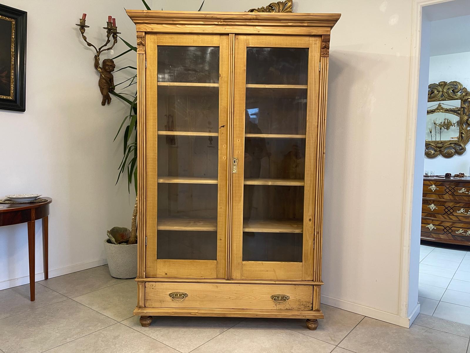 Bäuerliche Vitrine Bauernvitrine Bauernschrank Naturholz Bücherschrank Bauernmöbel A5131