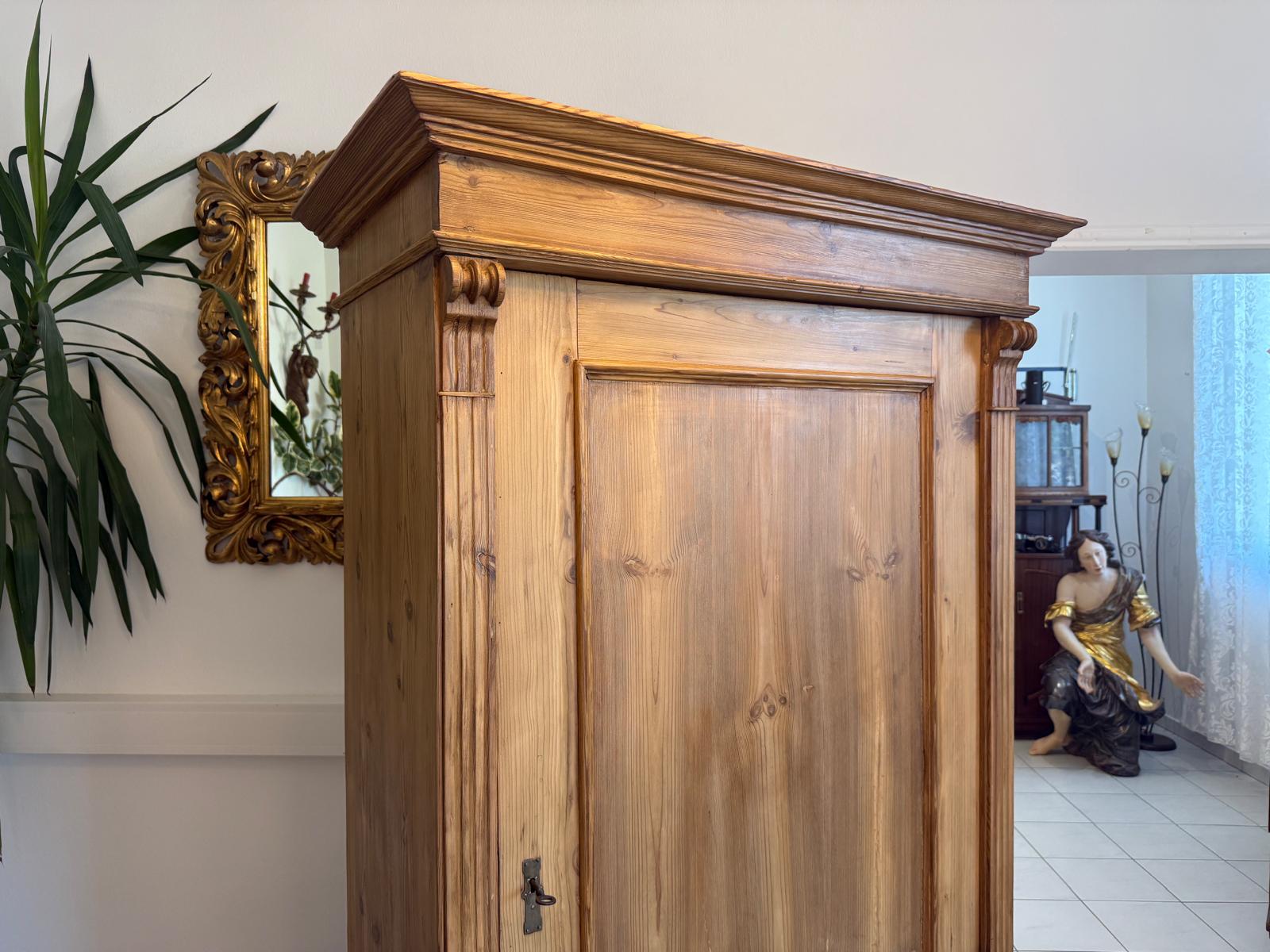 Restaurierter Antiker Bauernschrank Naturholzschrank Gründerzeit G1927