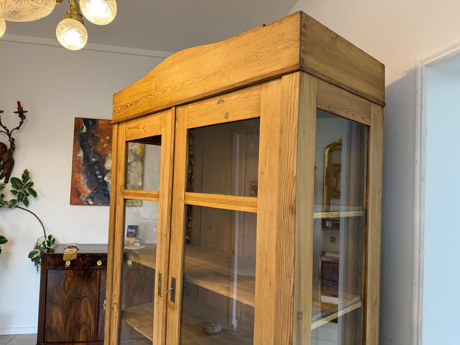 hübsche Jugendstil Vitrine Bauernvitrine Bauernschrank Naturholz Bücherschrank D1120