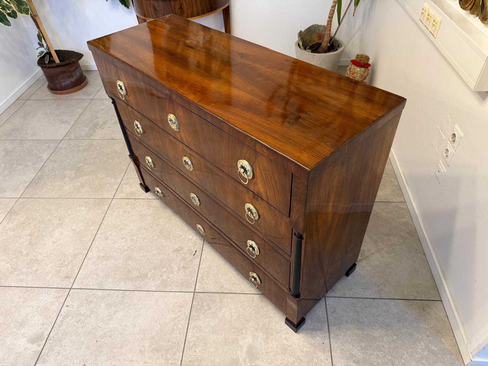 Restaurierte Biedermeier Kommode 4 Ladenkommode Nussholz G2391