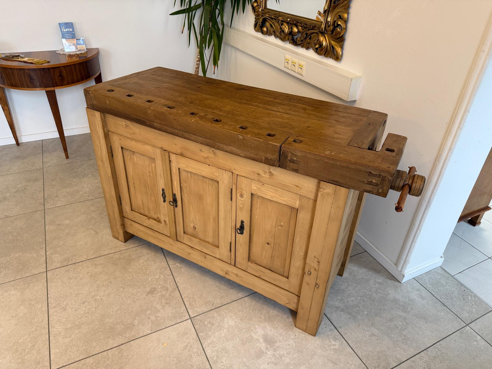 Urige Hobelbank Werkbank Pult Tresen Ladenschrank Antik G2253