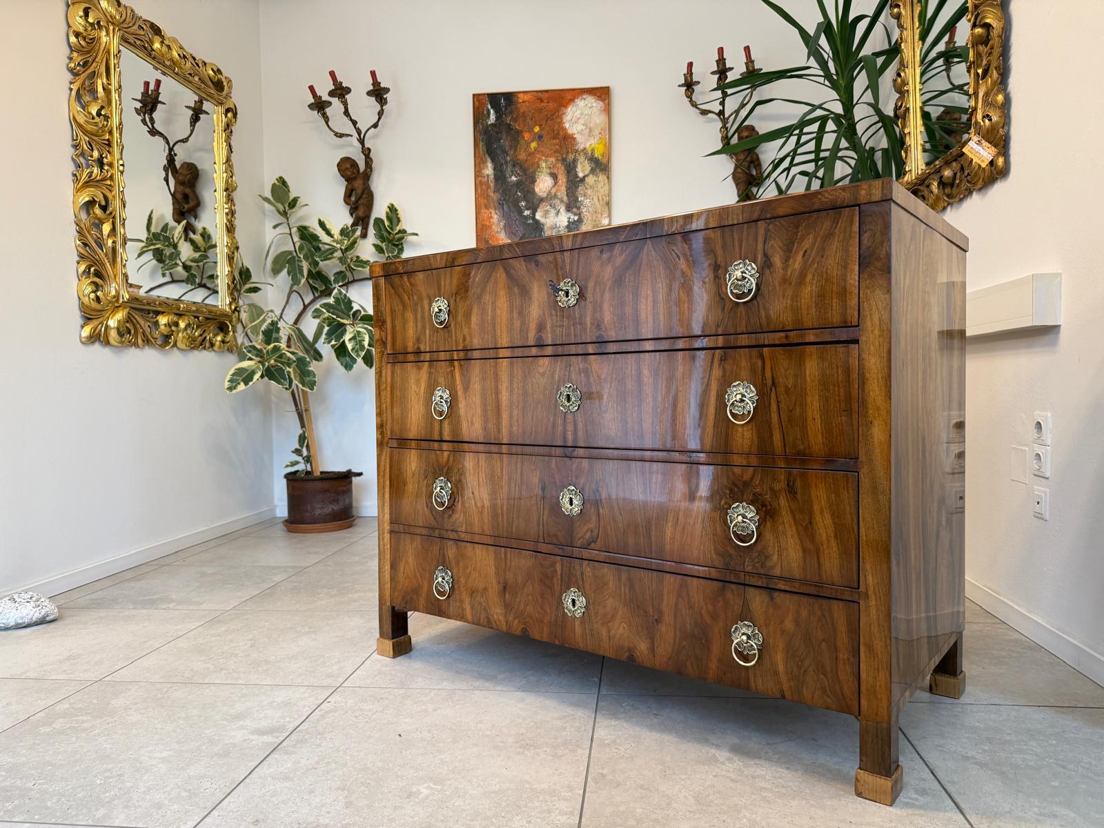 Sale Restaurierte Biedermeier Kommode Nussholz Antiquität 1840 G2048