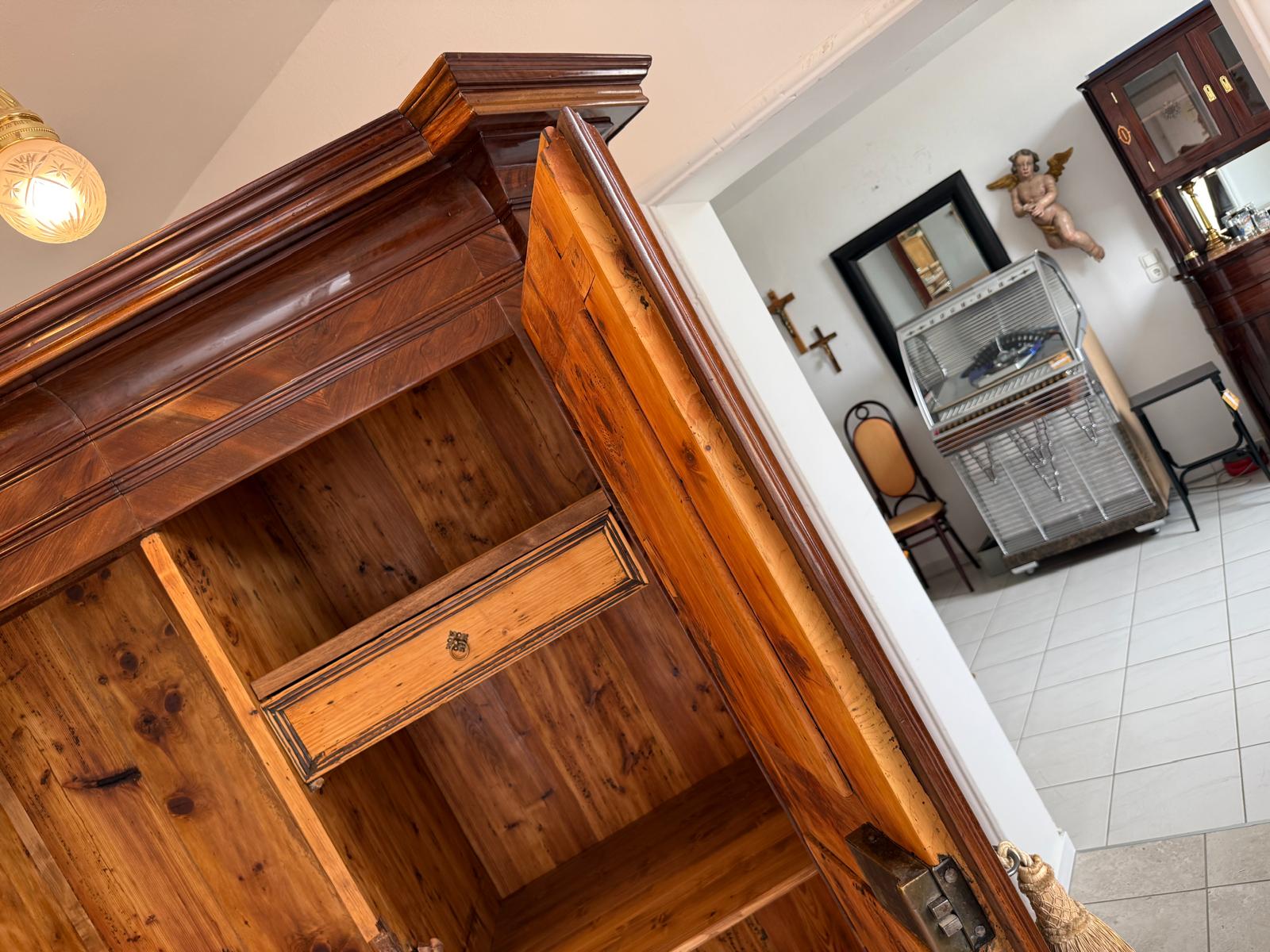 Barocker Hallenschrank Barockschrank Maria Theresienschrank Antiquitäte D2682