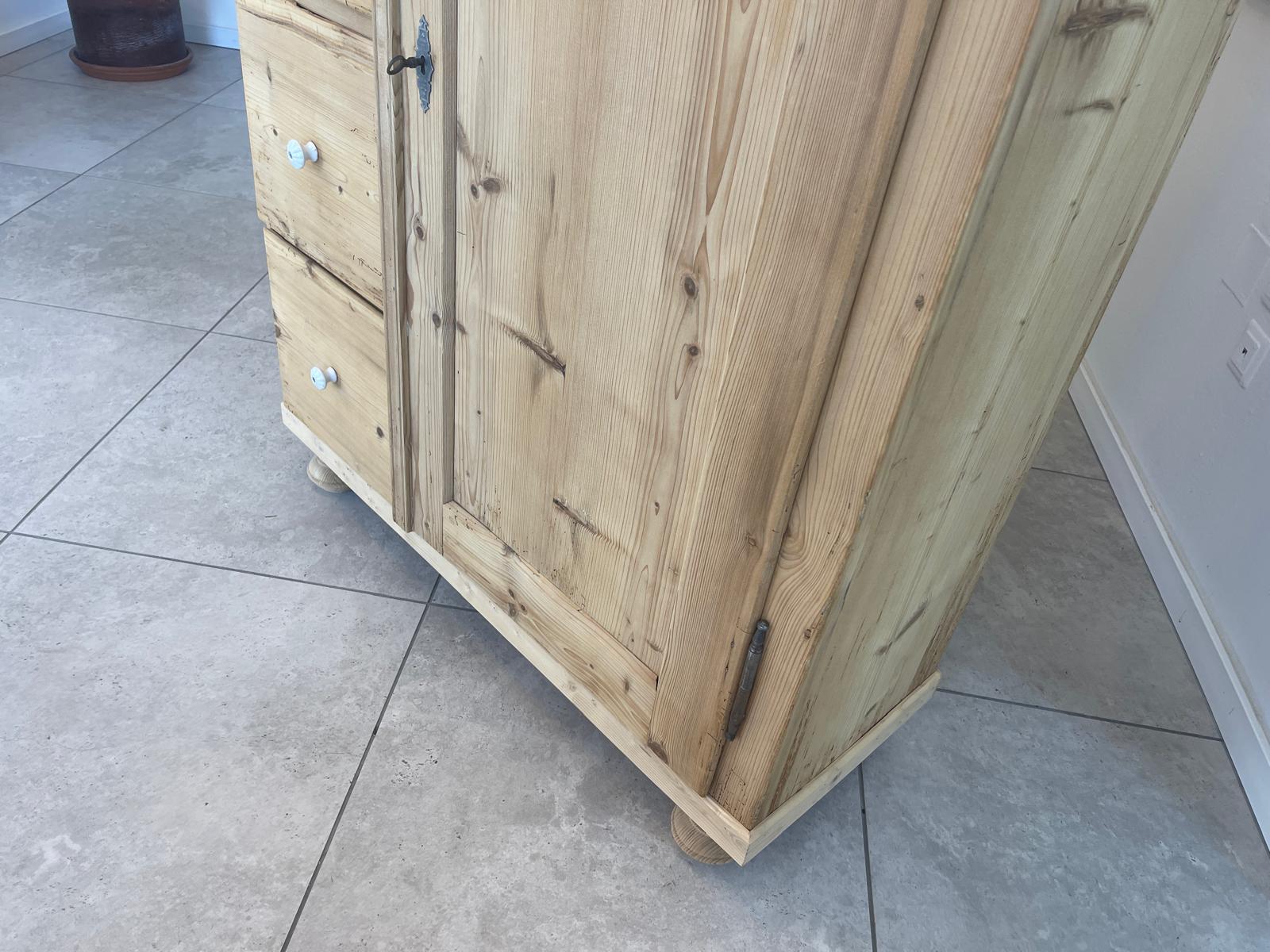 dd61e0d6-b701-4abc-aed8-f4609afebd63 Biedermeier Brotschrank Almerschrank Speiskasten A4968