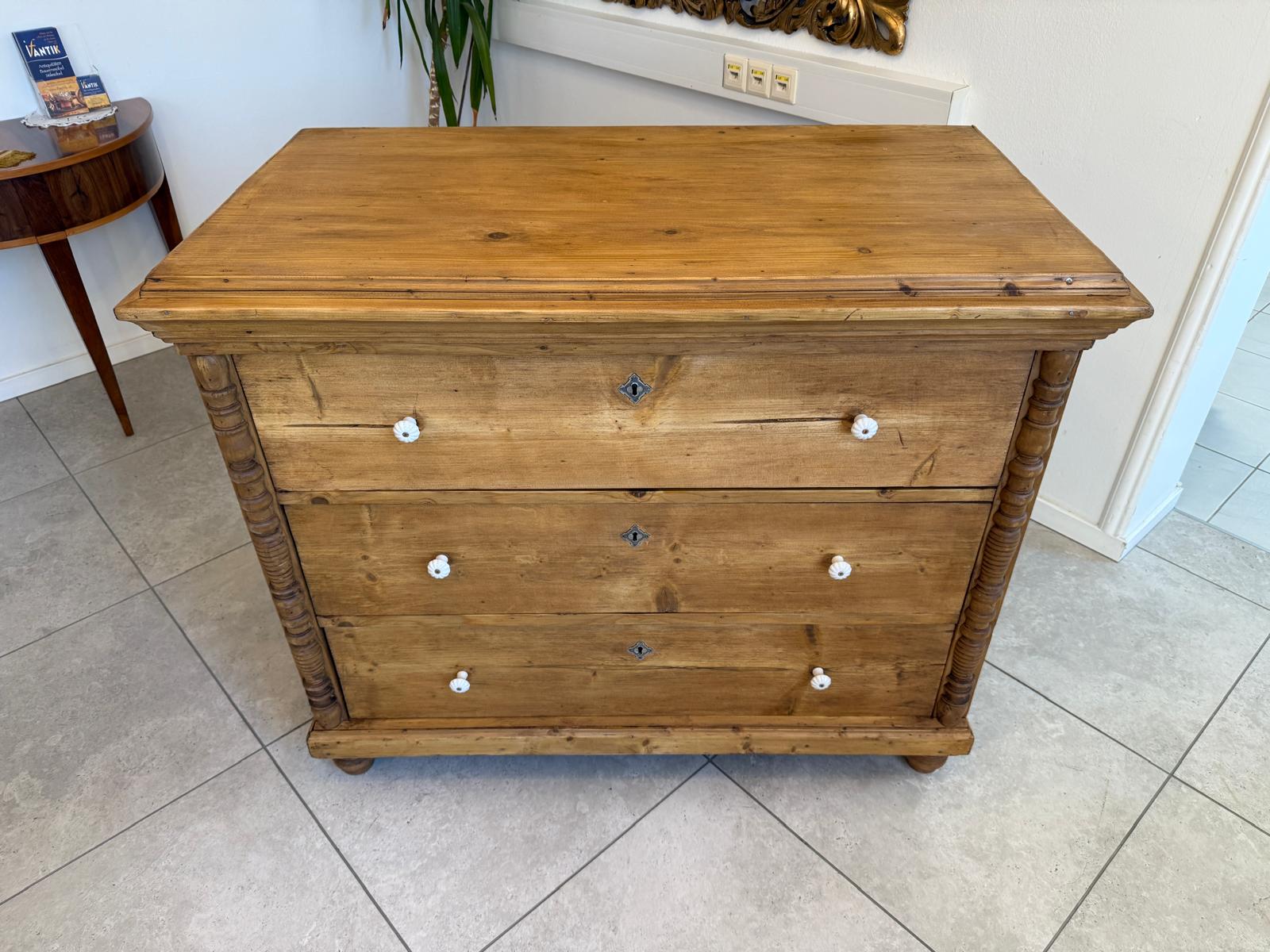 Originale Gründerzeit Kommode Antik 3 Laden aus Fichtenholz Weichholz G2282