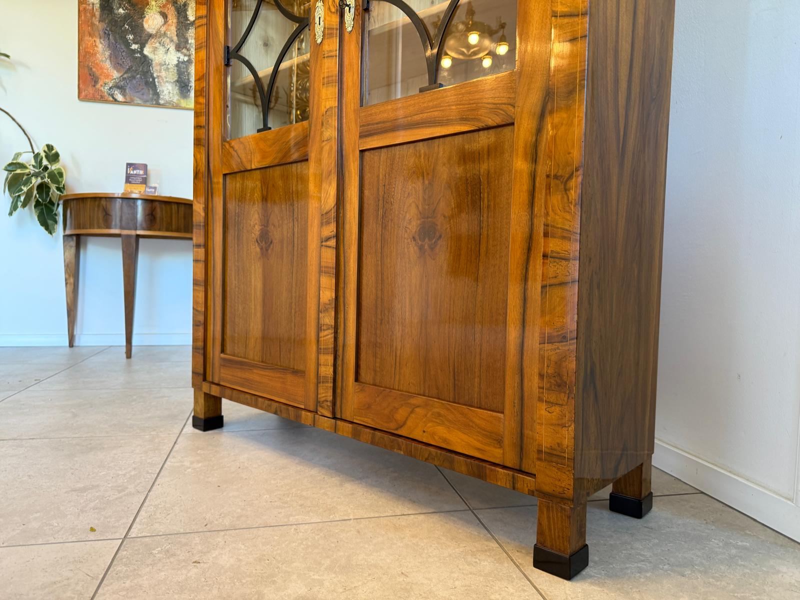 Restaurierte Biedermeier Vitrine Bücherschrank Glasschrank Antiquität G2160