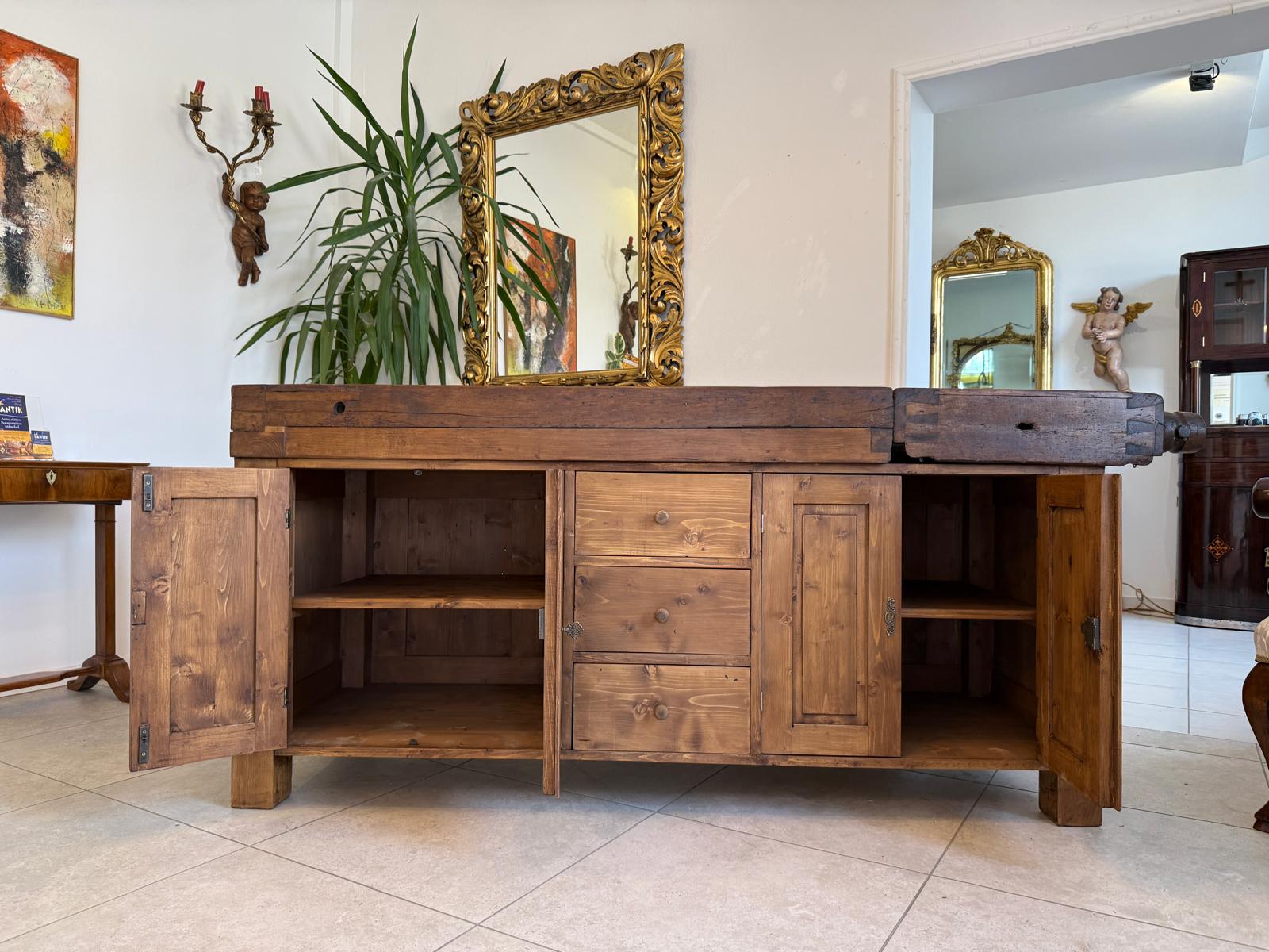 Historische Hobelbank Werkbank Pult Tresen Ladenschrank Designerstück D1255