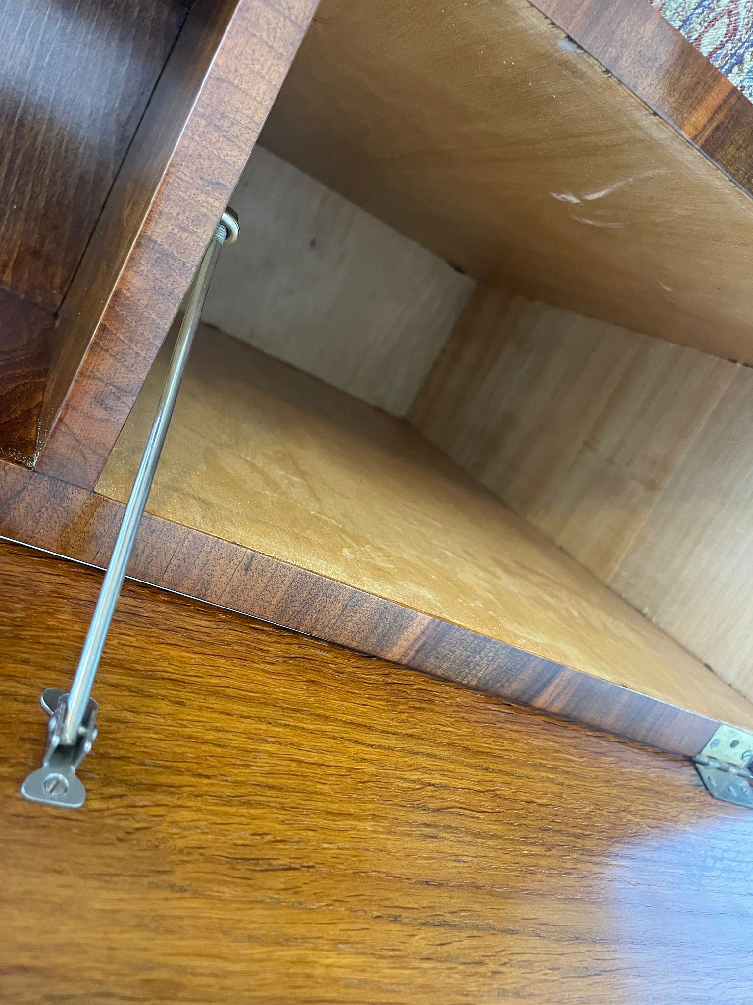 e8da4b84-5cb7-41f0-8466-0c040e027124 Biedermeier Sofa Couch Bettbank Antik Doppelbett mit Ablagen A4630