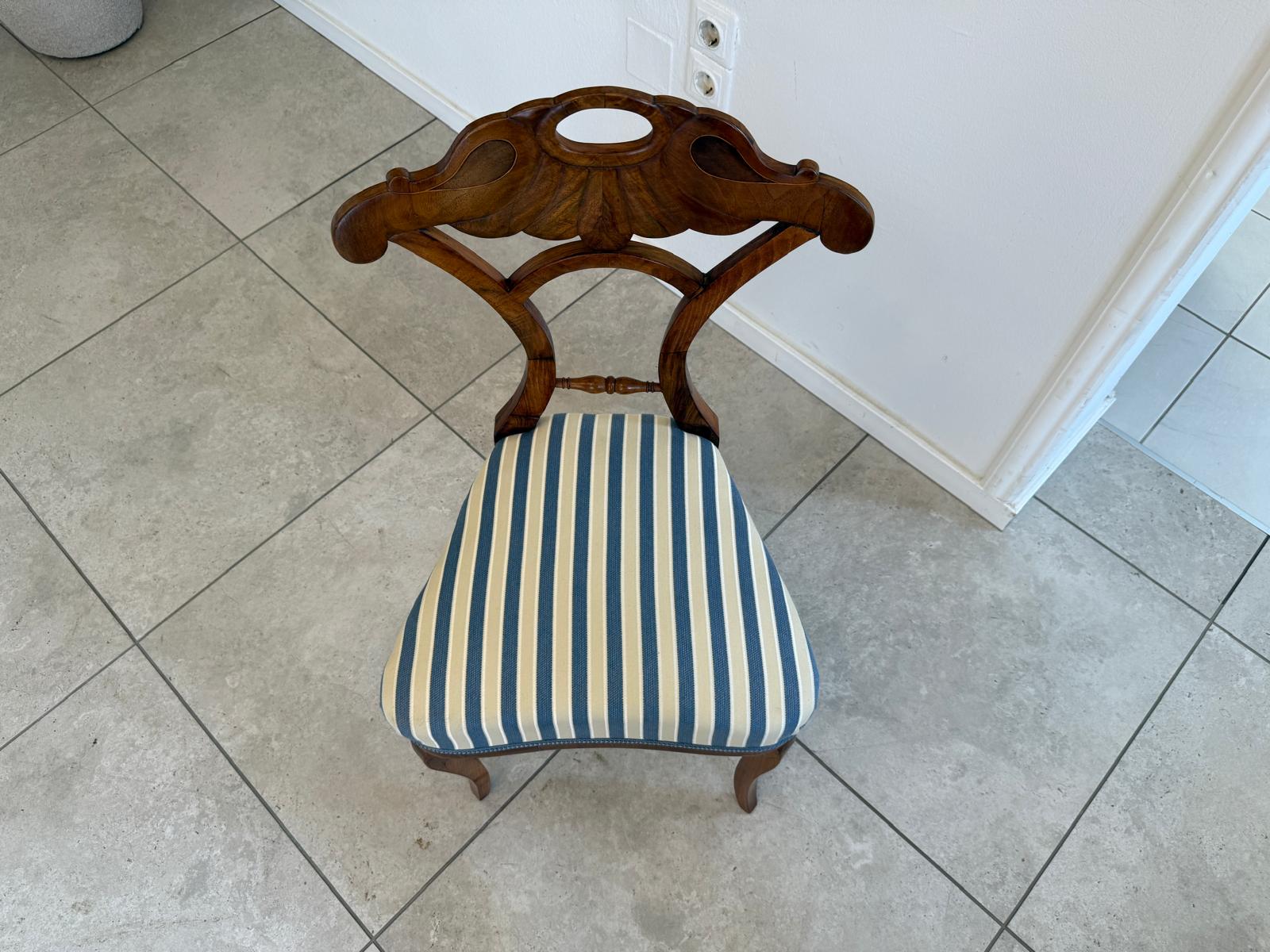 Biedermeier Sessel Nussholz Rarität Antiquität G1769