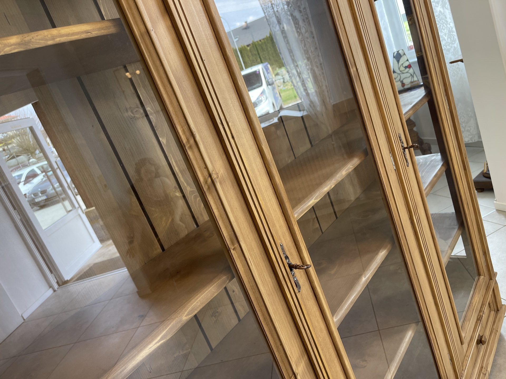 barock_66 Große Vitrine Bauernvitrine Naturholz Bücherschrank A4260