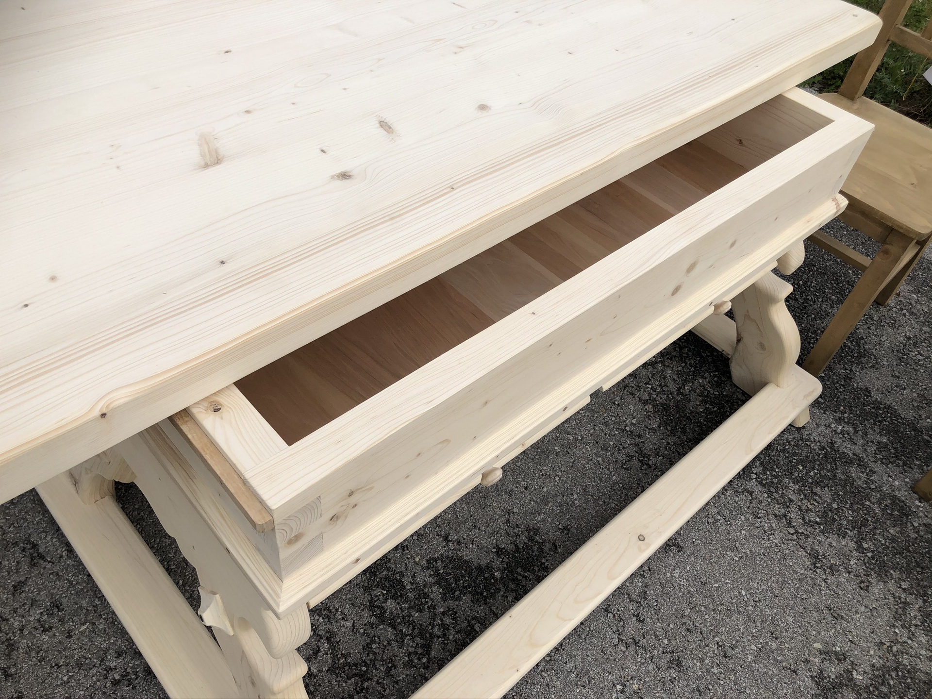 bauernmobel-bauernschrank-kasten_08 große Bauernsitzgruppe Ensemble Jogltisch Bauernstube Sessel Naturholz E1349