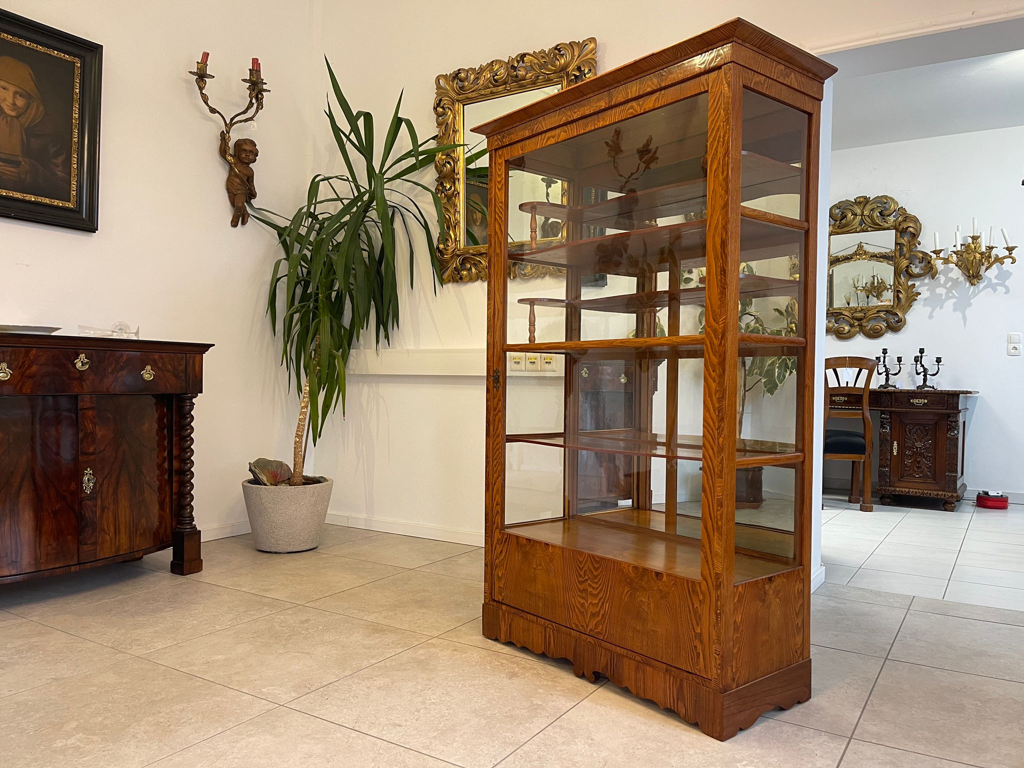 b2497af8-39da-4dd5-ab9d-68cf92d2118f Biedermeier Vitrine Bücherschrank Eschenholz A4950