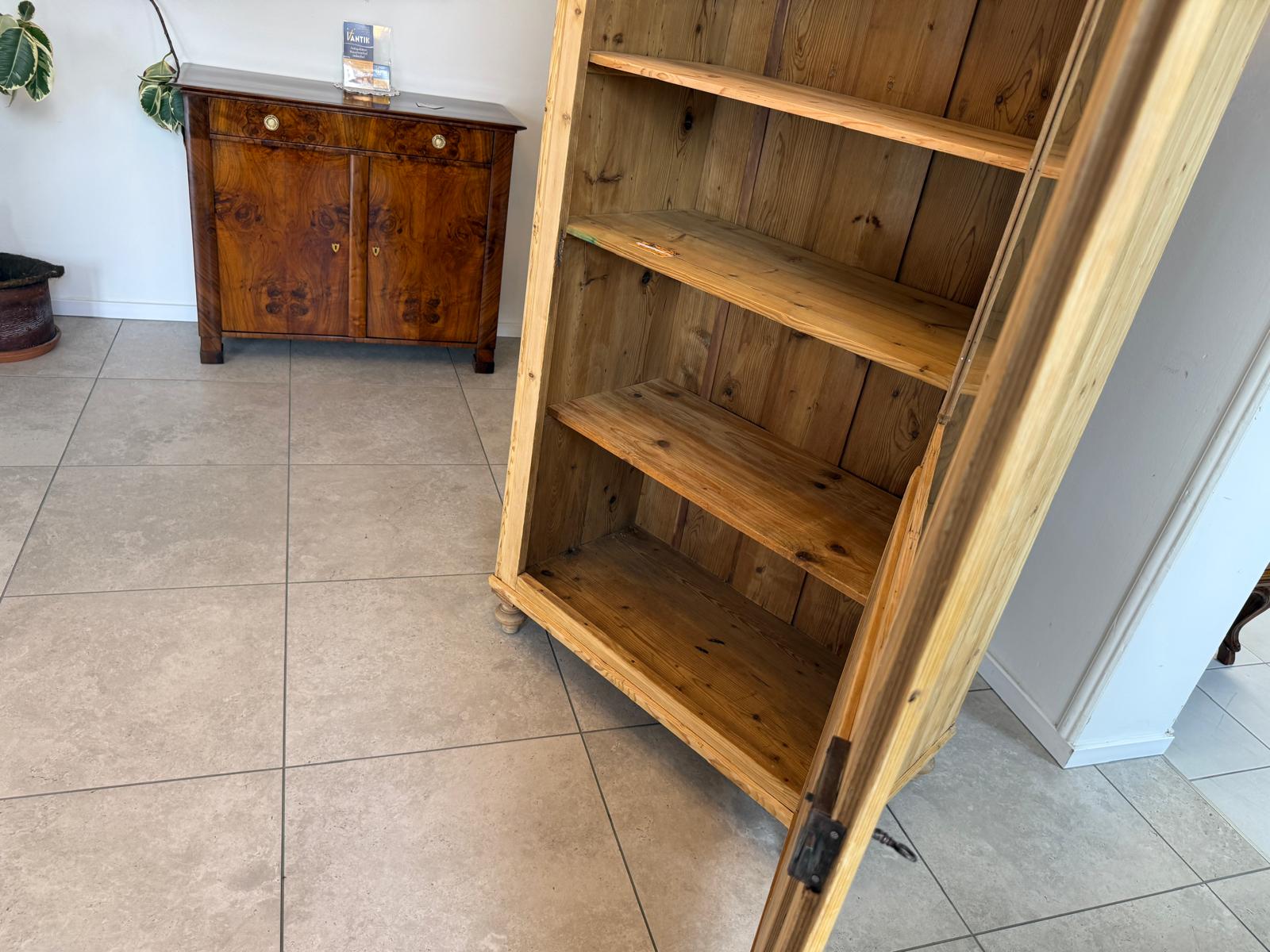 Originale Biedermeier Vitrine Bauernschrank Naturholz Bücherschrank Bauernvitrine D2591