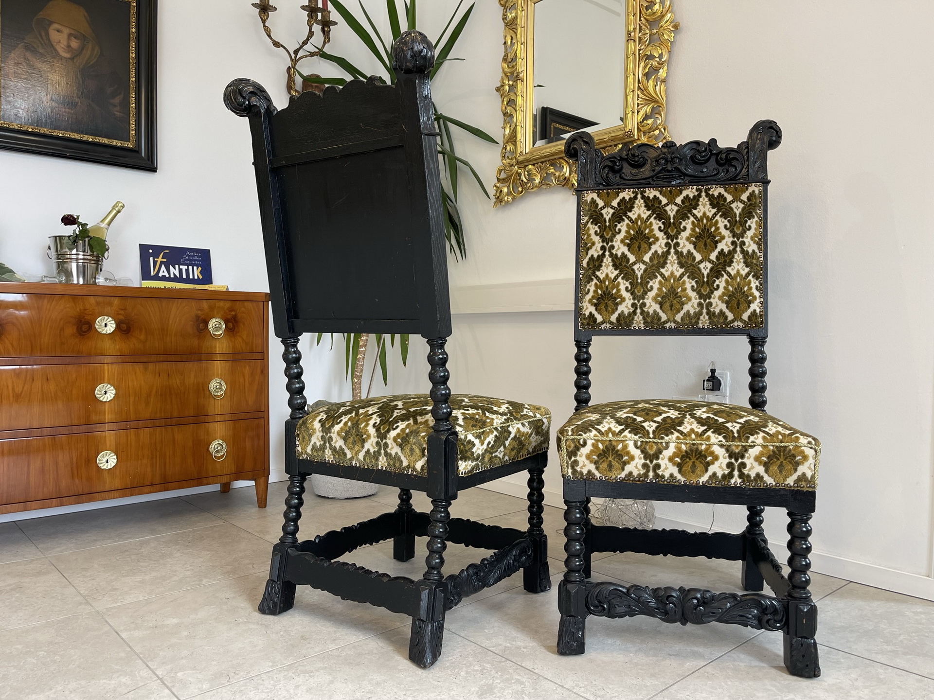 Barock-Jogltisch_08 2 Rittersessel Wappenstuhl Herrensessel Fratzenstuhl B1220