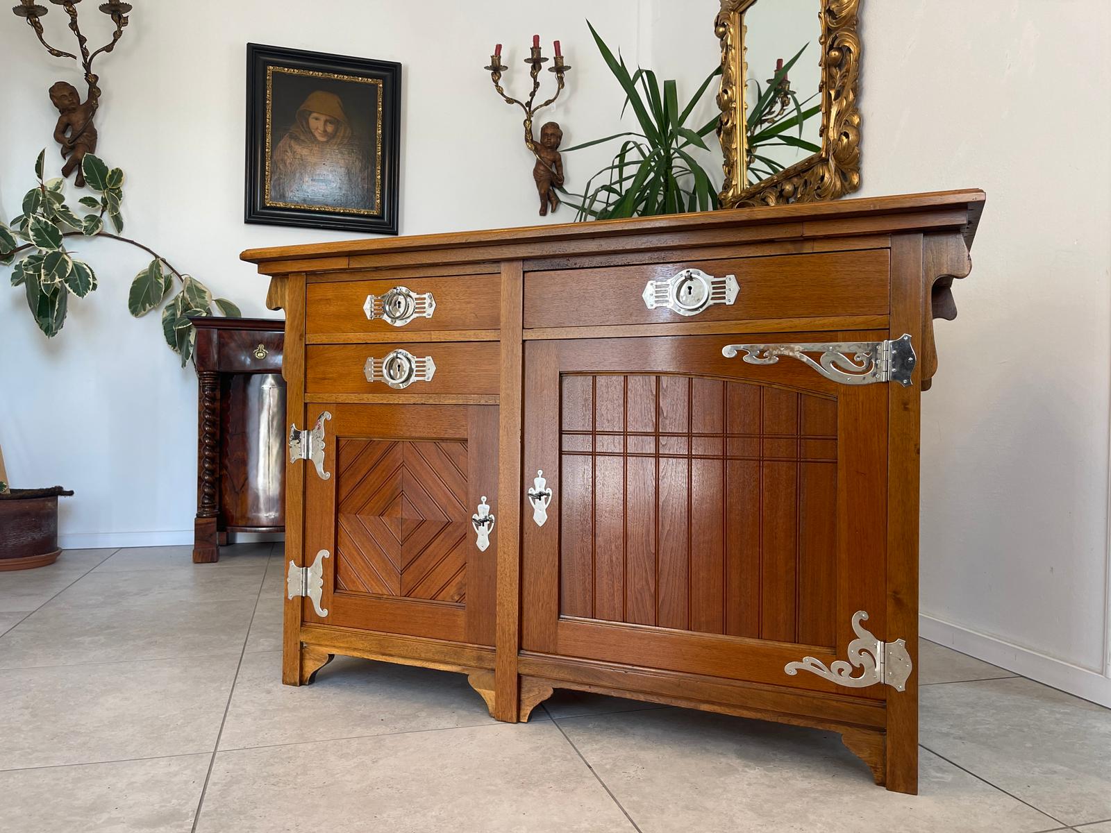 fa86615e-c00a-466e-83cd-12b89b999dcf Restaurierte Jugendstil Anrichte Sideboard Antik Vintage Traum A4986