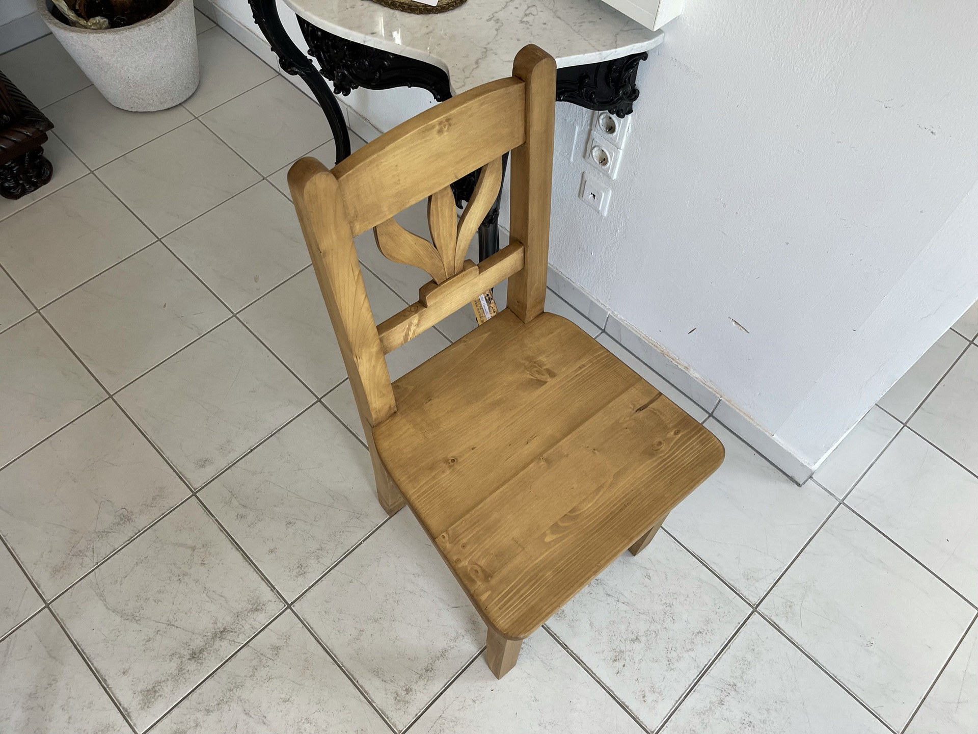 Massiver Bauernsessel Stuhl aus Fichtenholz für Bauernstube A3062