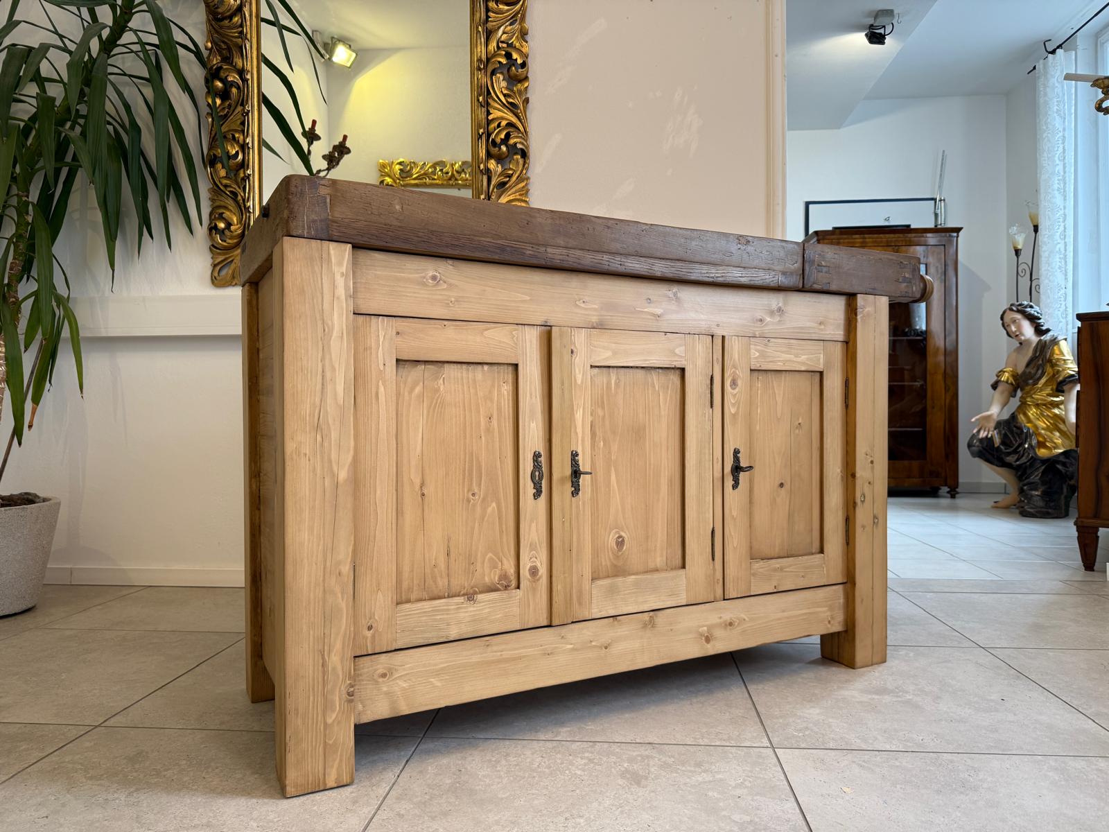 Urige Hobelbank Werkbank Pult Tresen Ladenschrank Antik G2253