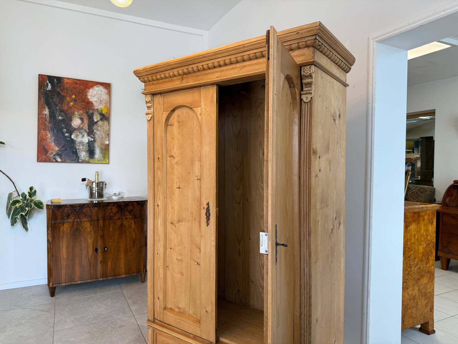 Original Gründerzeit  Bauernschrank Bauernkasten Kasten G1960