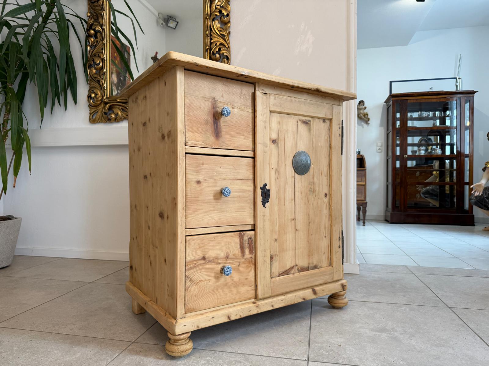 Brotschrank Almerschrank Speiskasten Bauernkasten Naturholzschrank  G2115