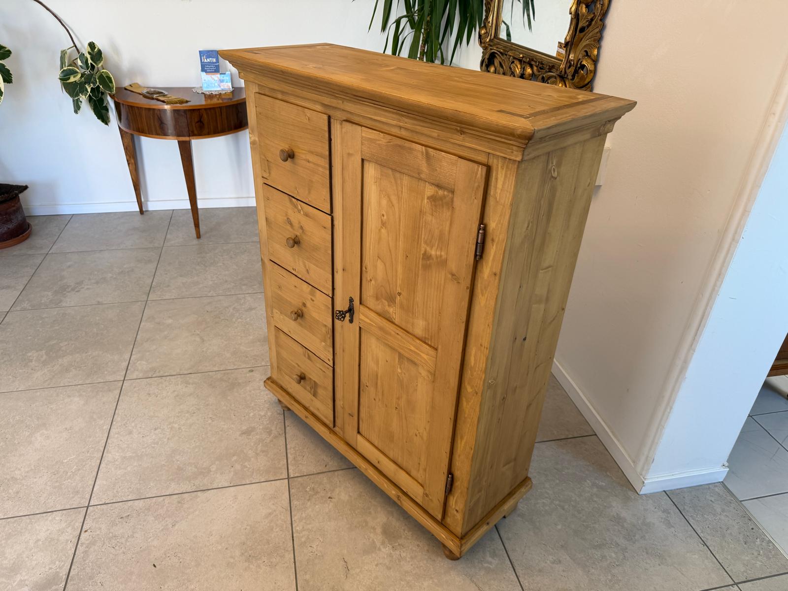 Brotschrank Almerschrank Speiskasten Bauernkasten Naturholzschrank  G2177