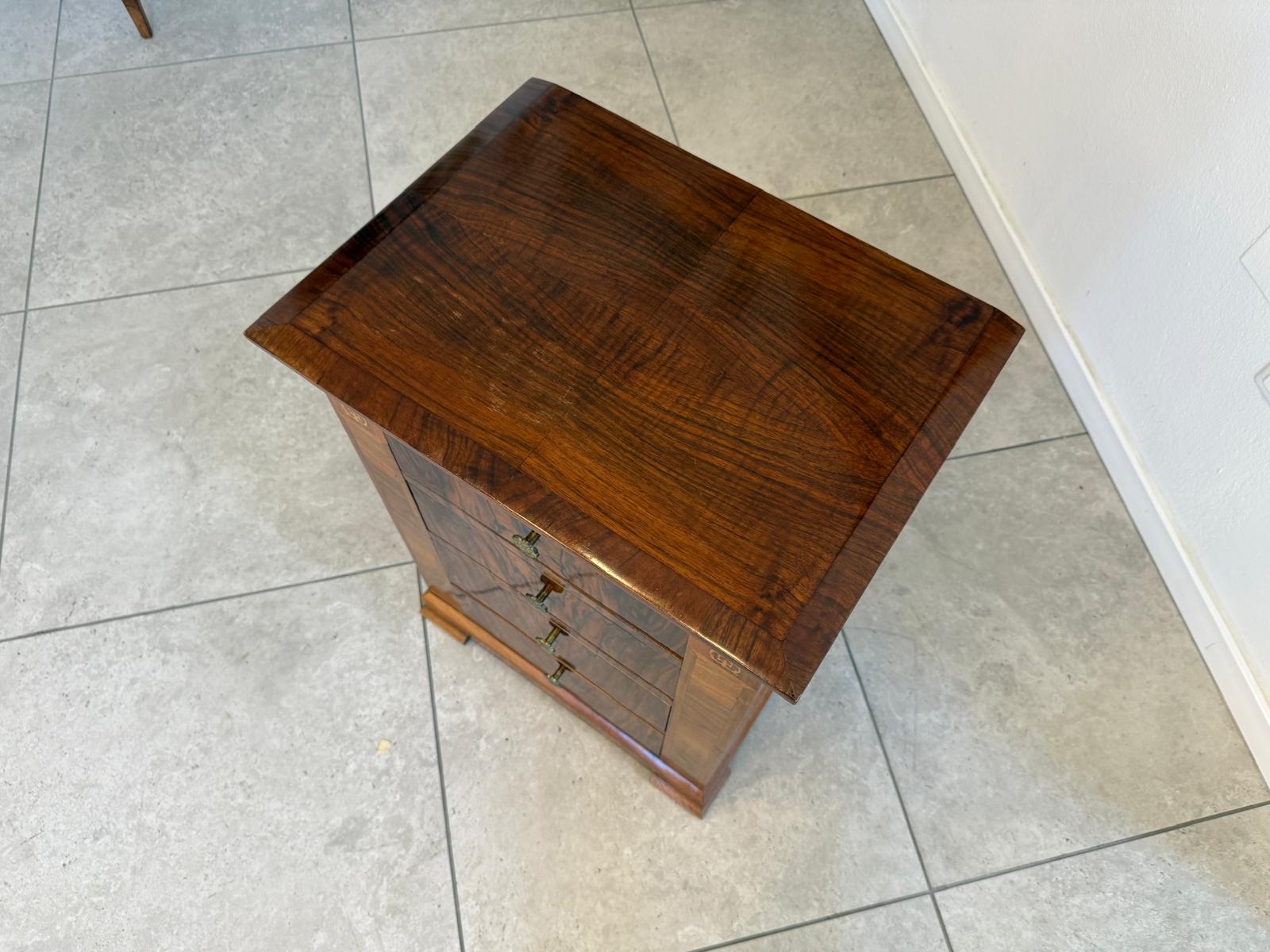 Kommode Biedermeier Stil 4 Laden Stilmöbel Wurzelholzmaserung E1575 Kopie