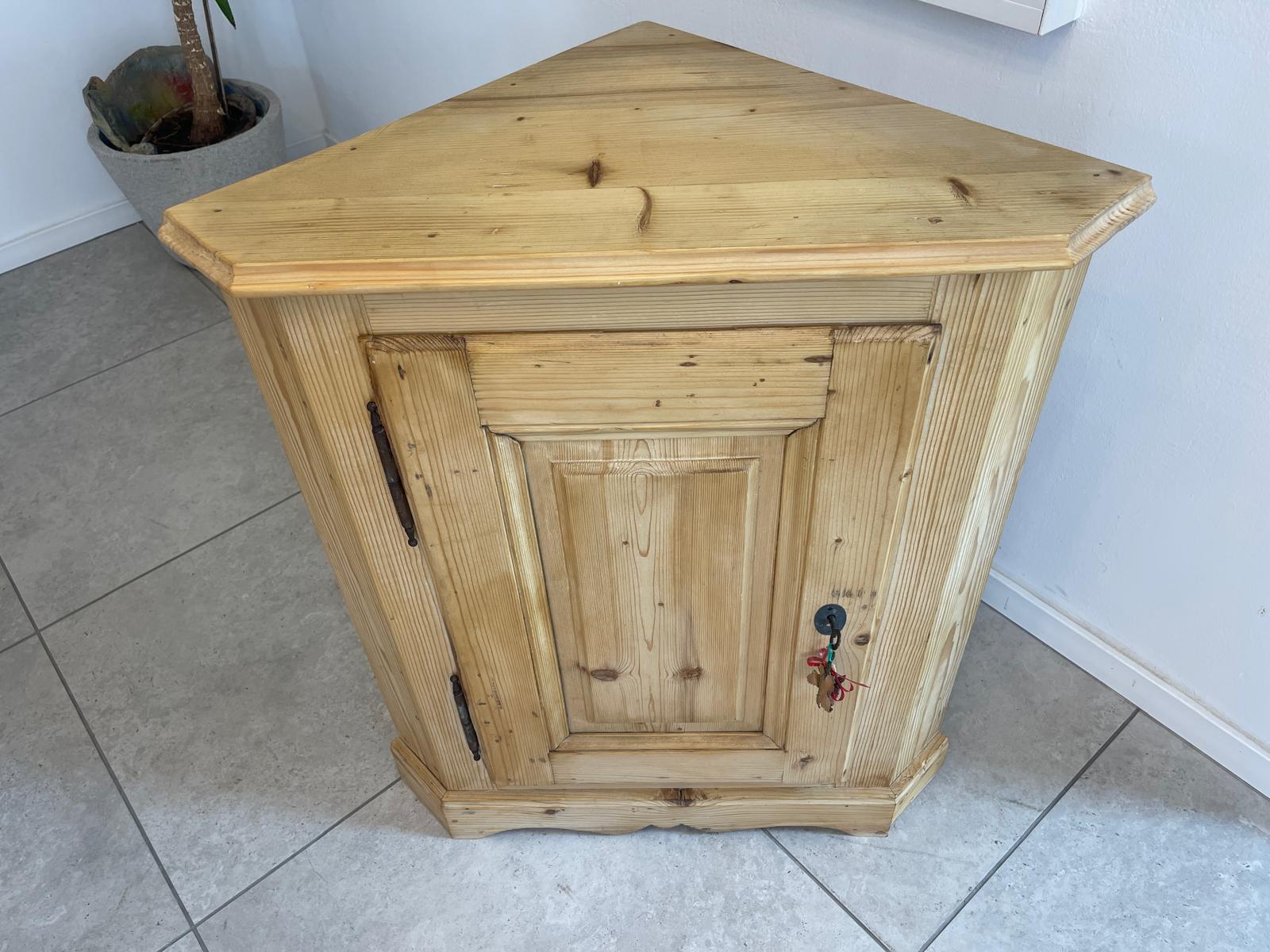 Bäuerliches Eckkasterl Eckanrichte Eckmöbel Bauernchrank G1598