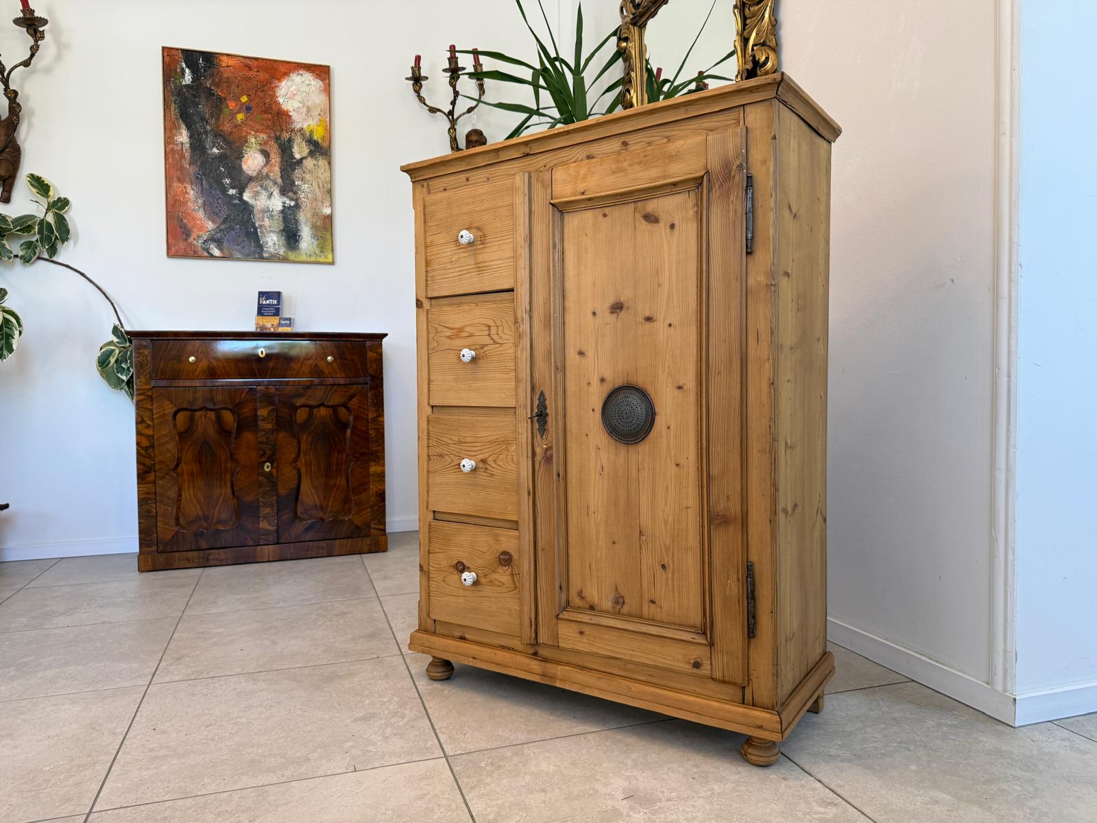 Biedermeier Brotschrank Almerschrank Alma, Vorratsschrank Speiskasten D2491