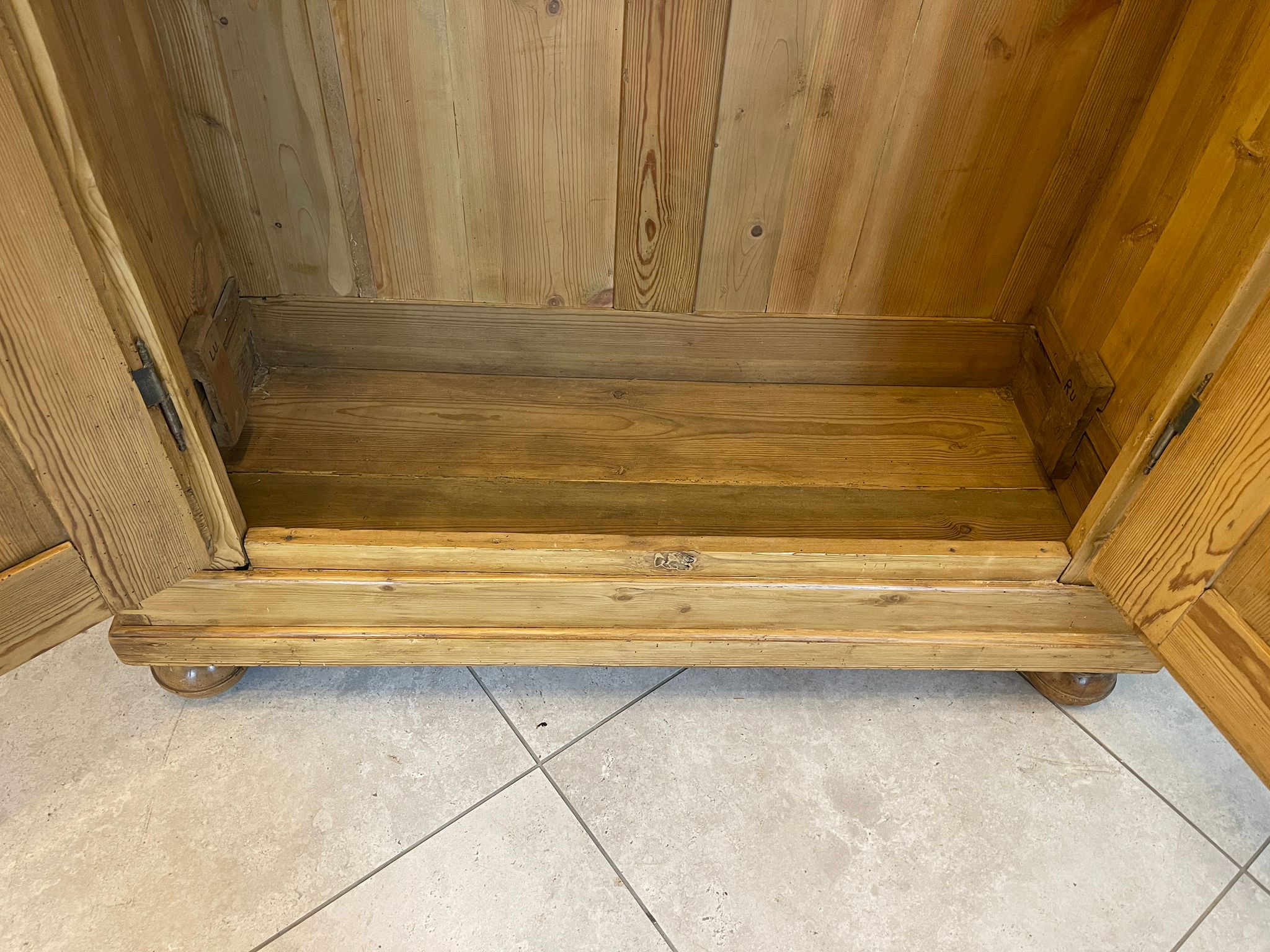 Sale Biedermeier Bauernschrank Barockschrank Antiquität  E1022