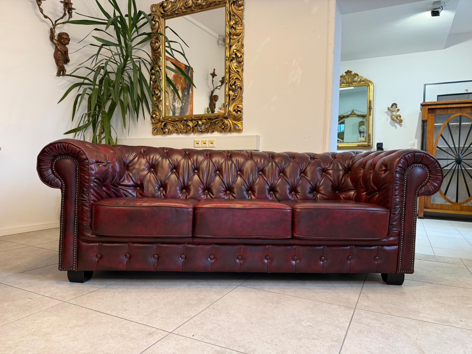 Chesterfield Ensemble 3 teilig Ledersofa Fauteuils Clubmöbel Cultmöbel G2264