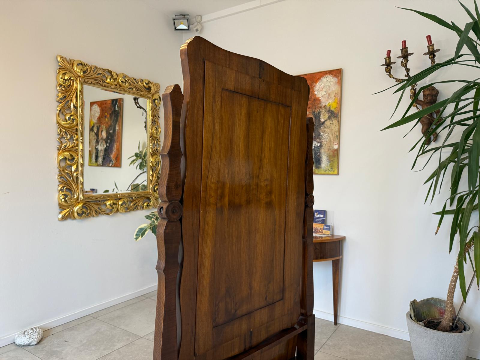 Restaurierter Biedermeier Schneiderspiegel  Nussholz Furniert Antiquität G2266