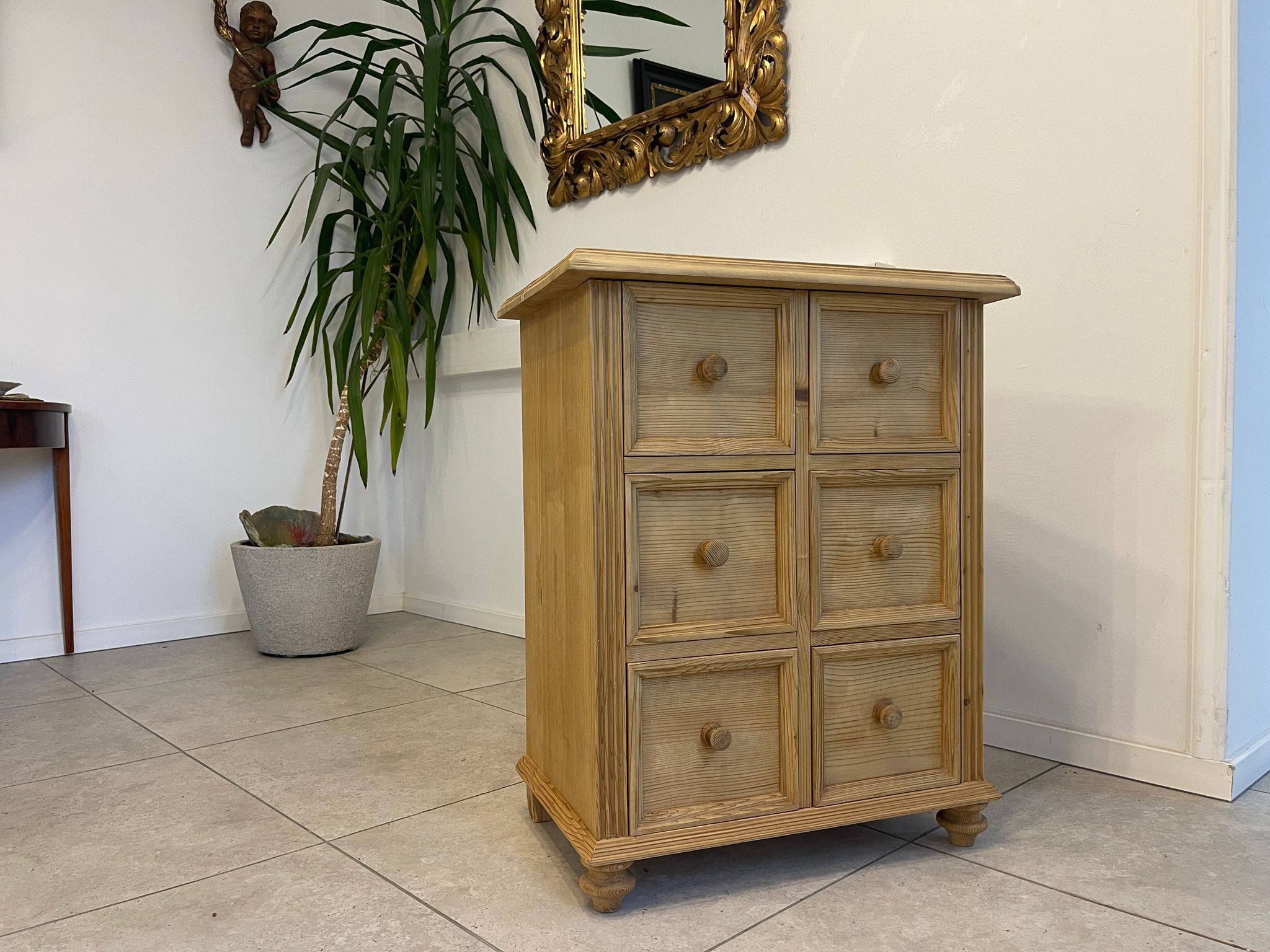 81563701-77b8-4927-a6b0-b154c9cb5848 Bäuerliche Ladenkommode Apothekenschrank Bauernöbel A5116