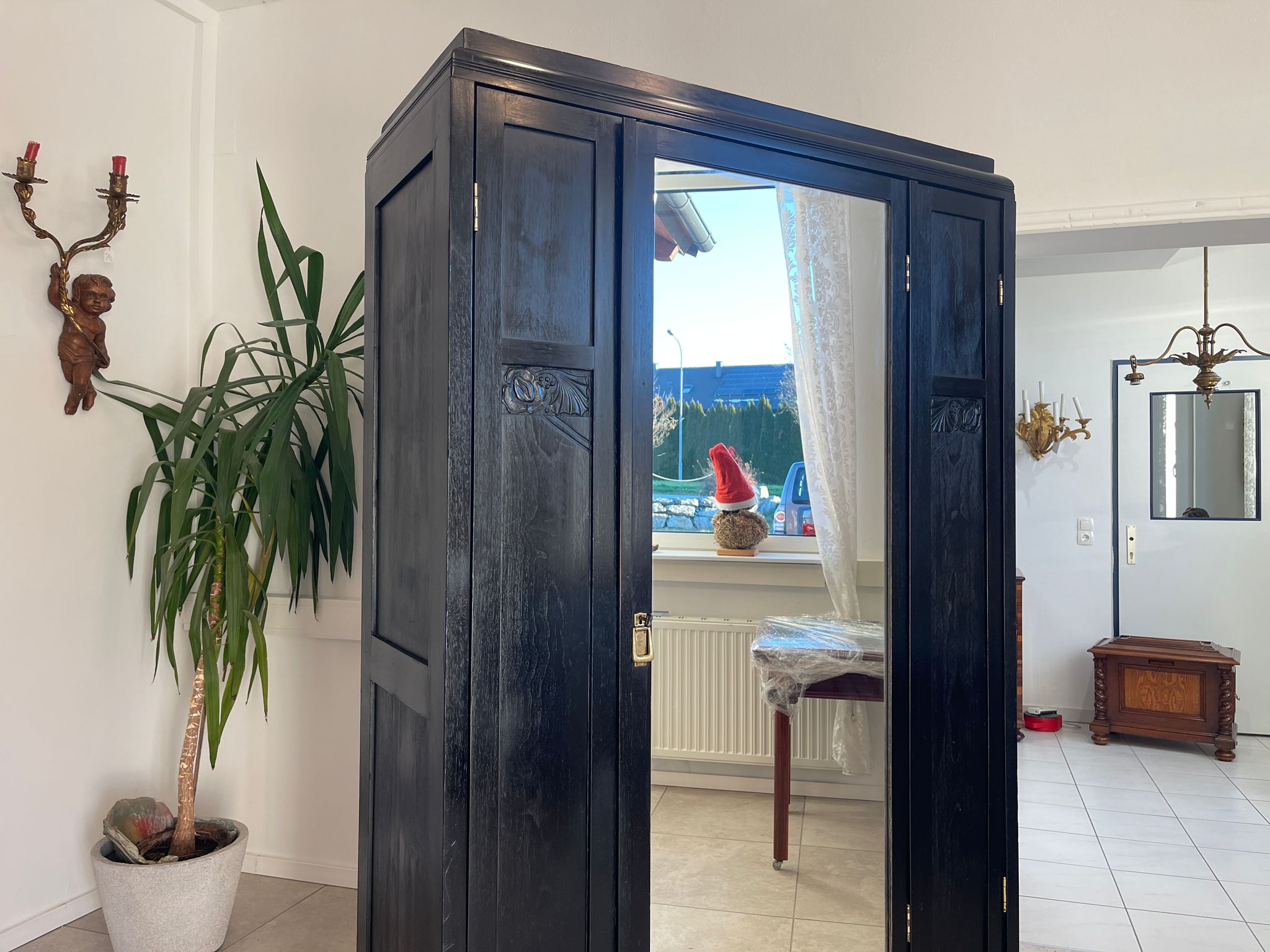 7d5df196-5b7d-4c2f-987f-c5da732b780d Jugendstil Spiegelschrank Garderobenschrank Schwarz Schrank A5052