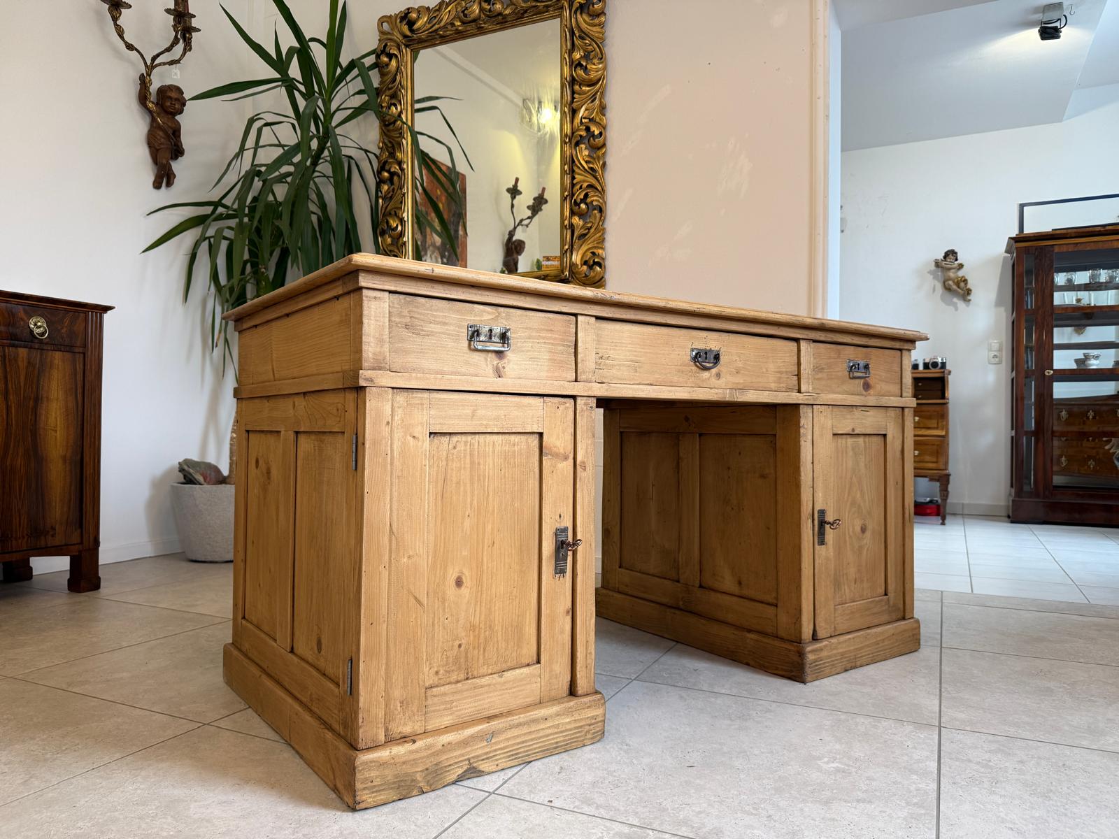 Bäuerlicher Naturholz Jugendstil Schreibtisch - Massivholz Bauernmöbel G2136