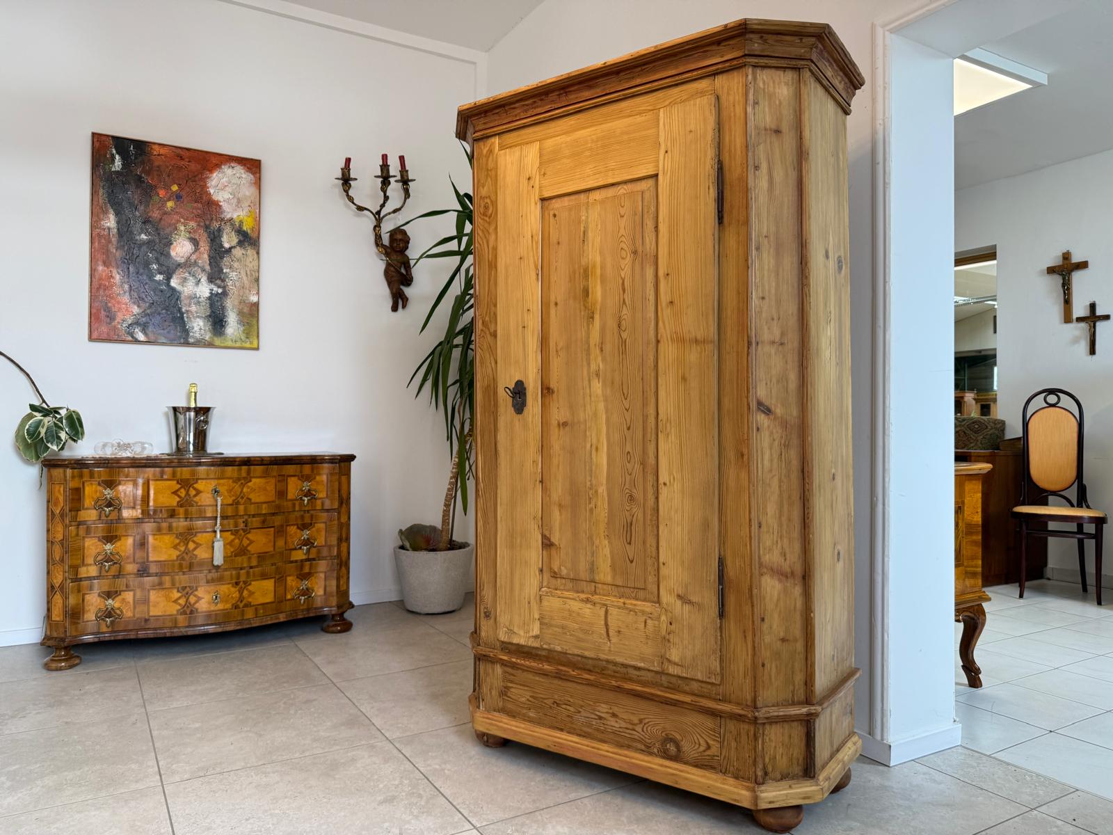 Sale Biedermeier Bauernschrank Naturholzschrank Weichholz Tirol D2652