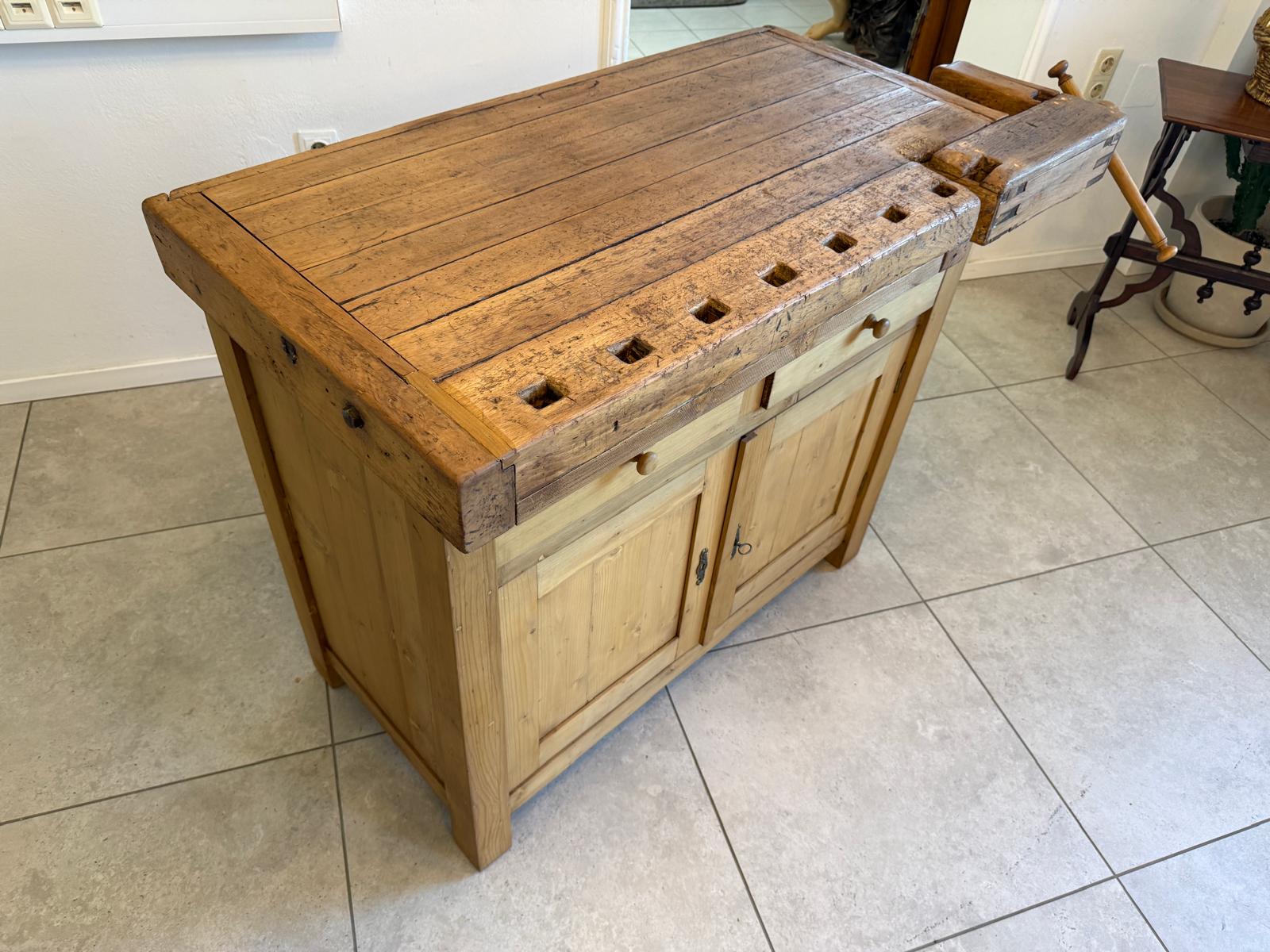 Holzbank aus Eiche & Fichte | Unikat aus altem Holz | IFANTIK D2878